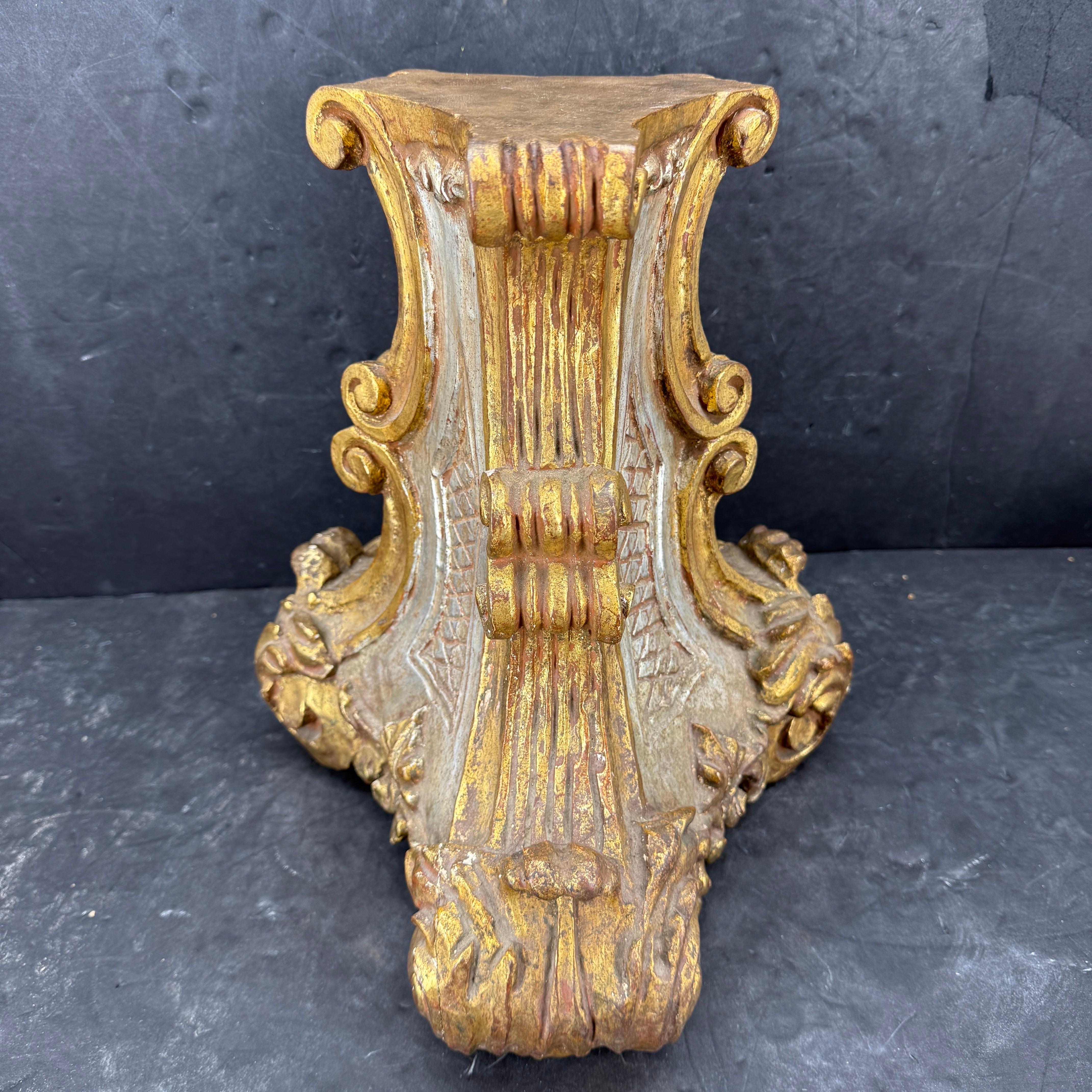Late 19th-Century Italian Gilt Fragment Architectural Sculpture For Sale 1
