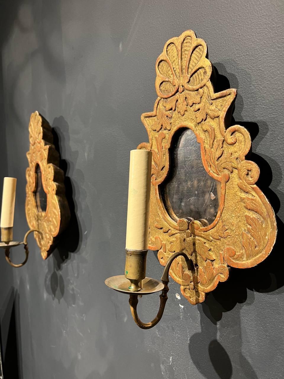Late 19th Century Italian Gilt Wood Sconces In Good Condition For Sale In New York, NY