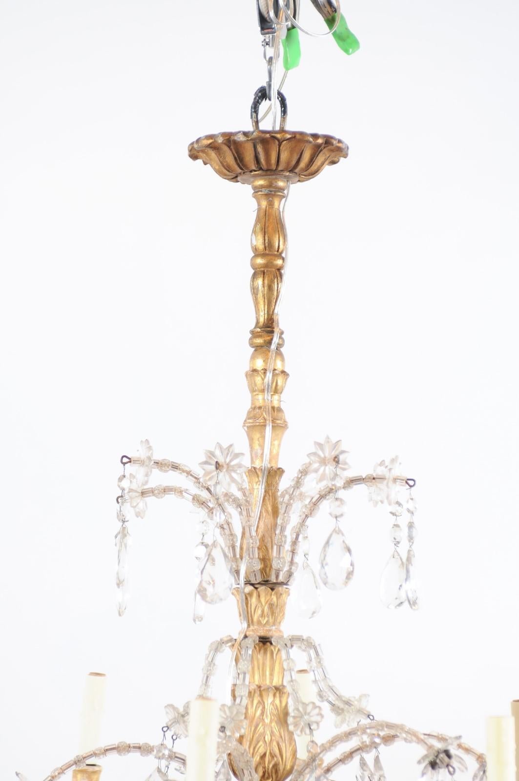 Fin du 19e siècle, lustre italien en bois doré et cristal à 8 Lights État moyen - En vente à Atlanta, GA
