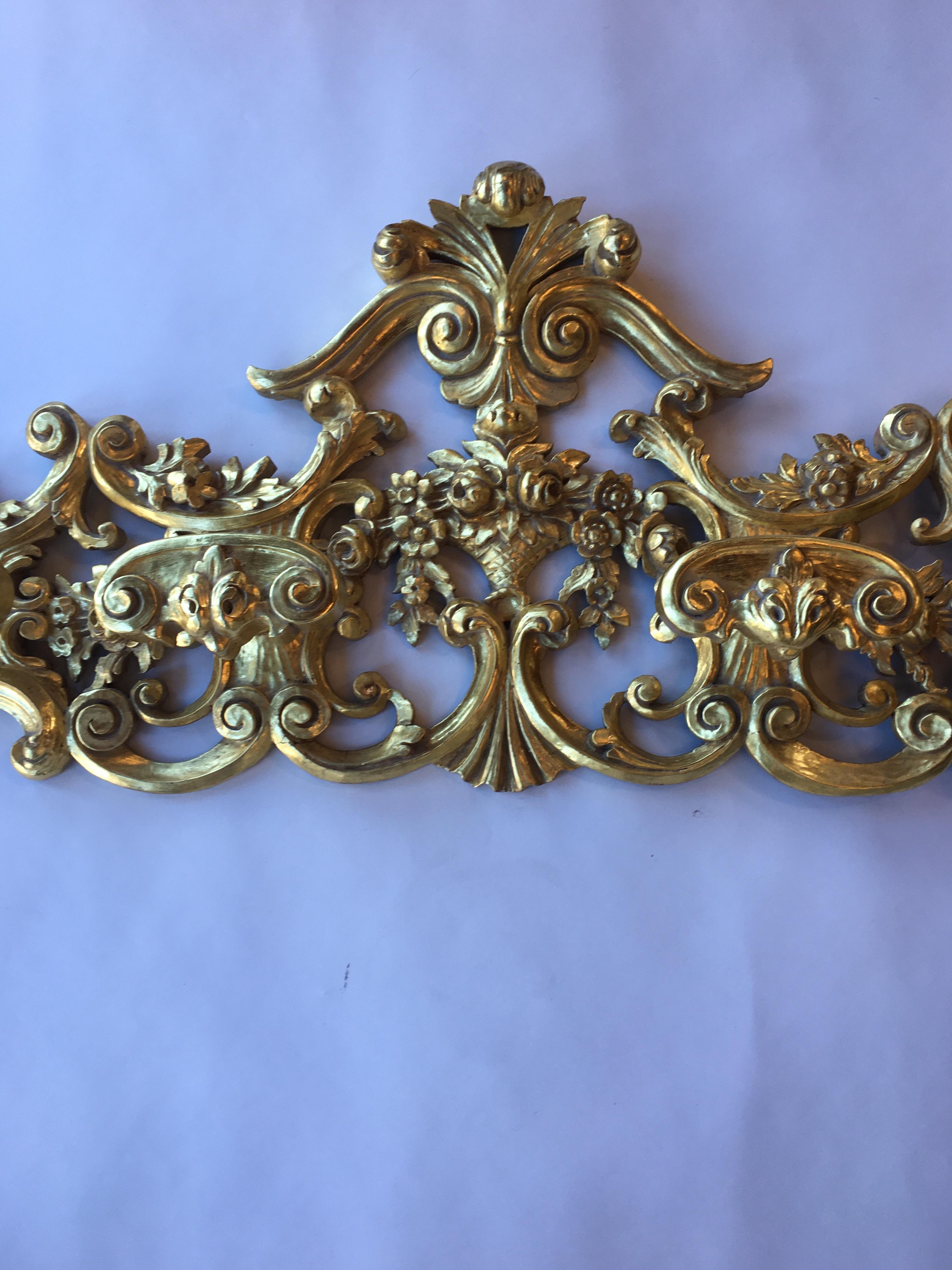 Hand-Carved Late 19th Century Italian Hand Carved 22-Karat Gold Coat Hanger For Sale