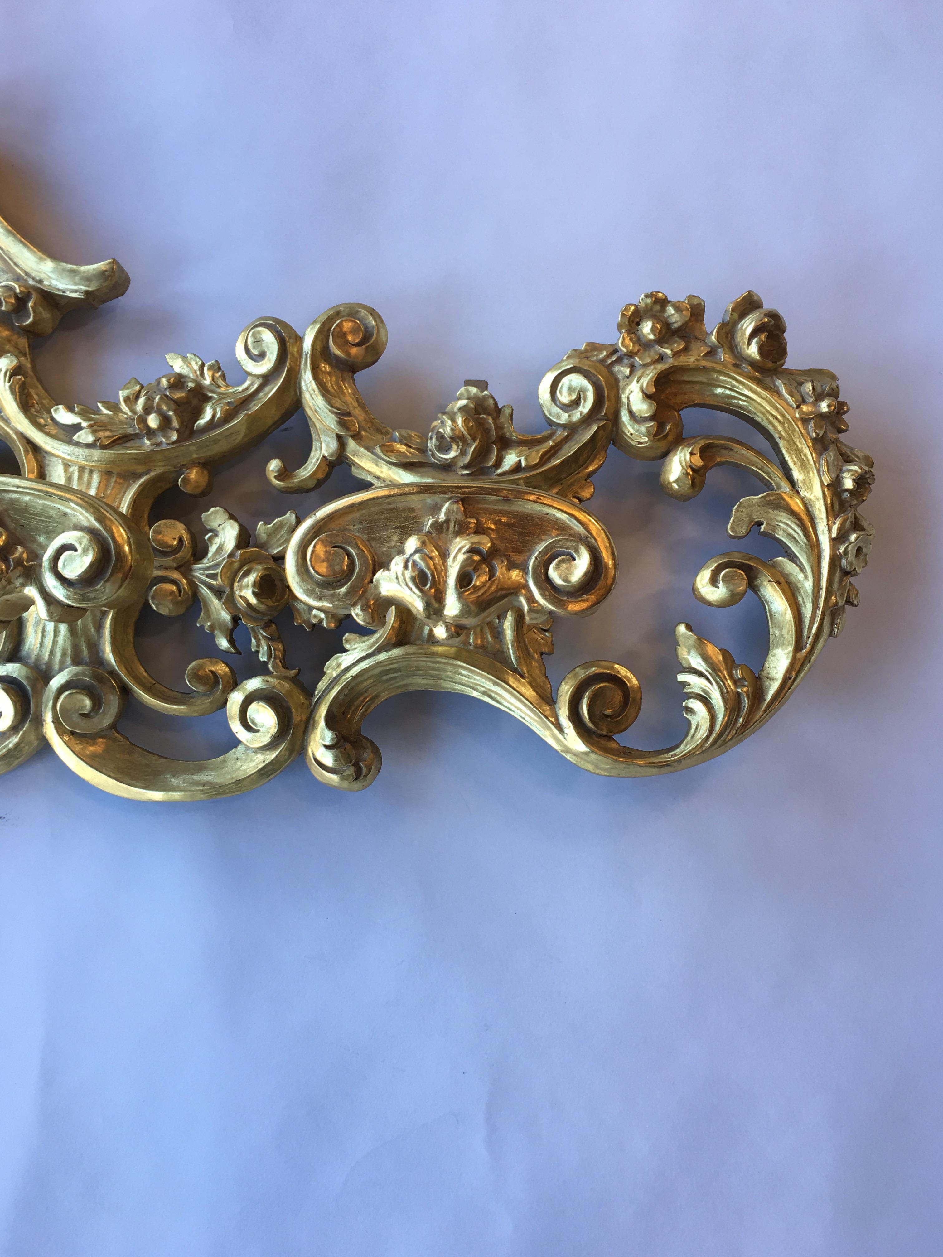 Late 19th Century Italian Hand Carved 22-Karat Gold Coat Hanger In Good Condition For Sale In Los Angeles, CA