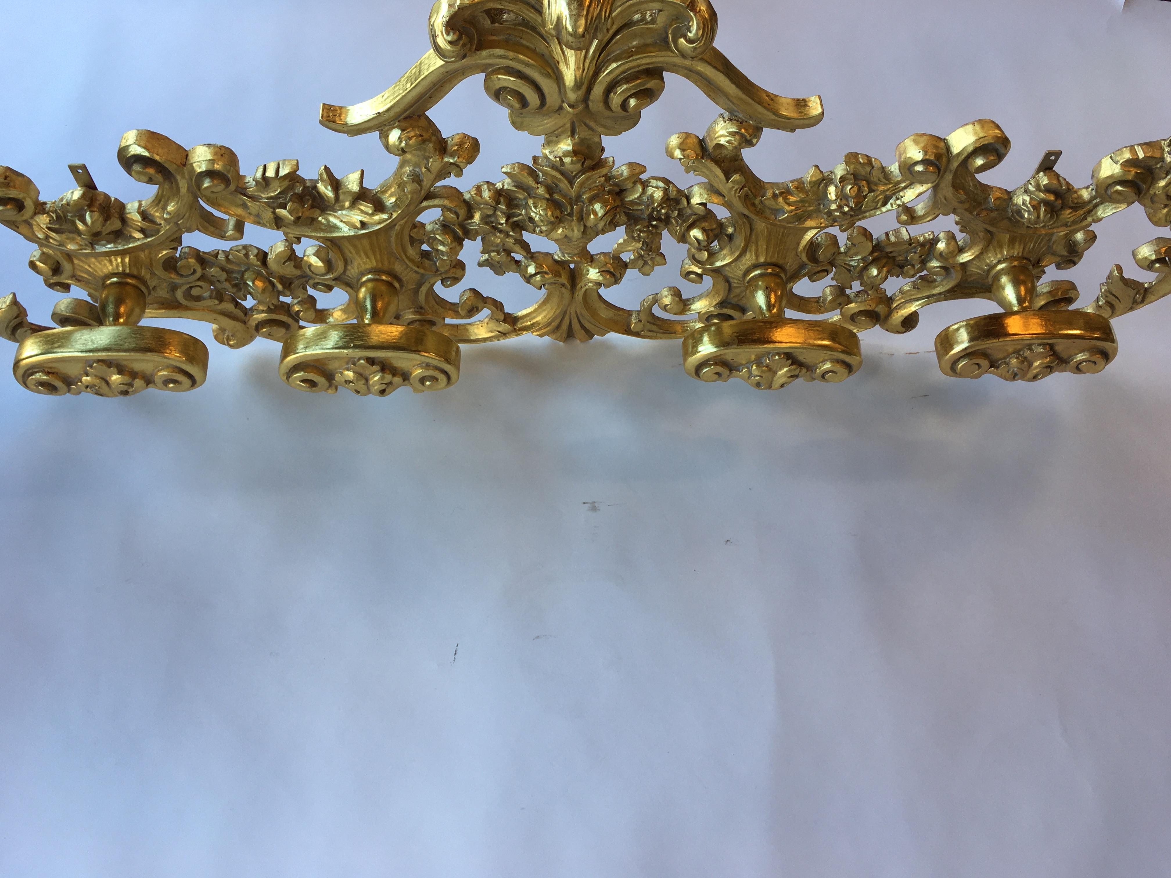 Late 19th Century Italian Hand Carved 22-Karat Gold Coat Hanger For Sale 1