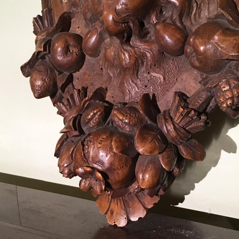 Late 19th Century Italian Hand Carved Walnut Shelf Depicting a Capricious Satyr For Sale 9