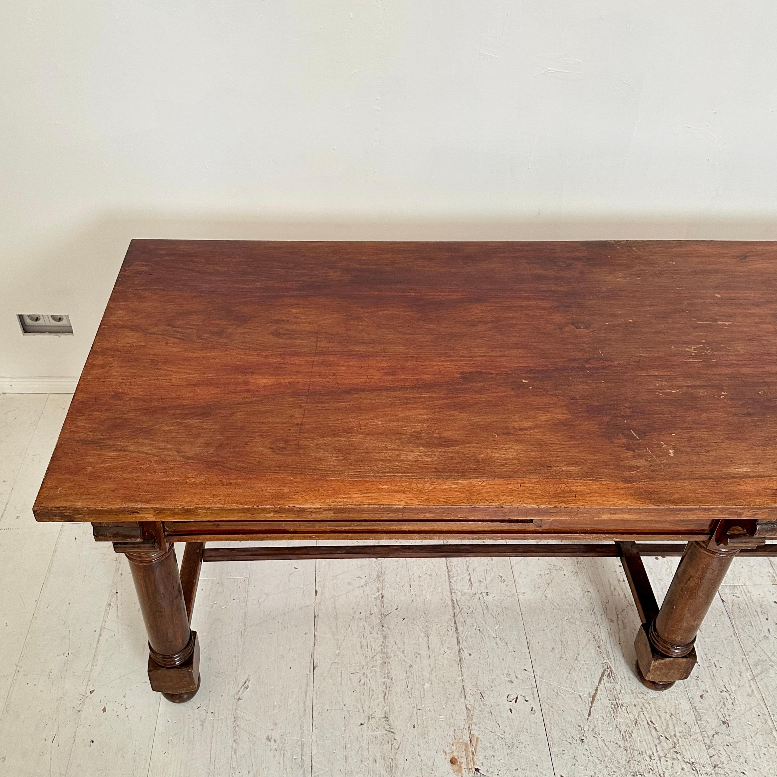Late 19th Century Italian Large Brown Walnut Dining Table with 2 Drawers, 1880 For Sale 2