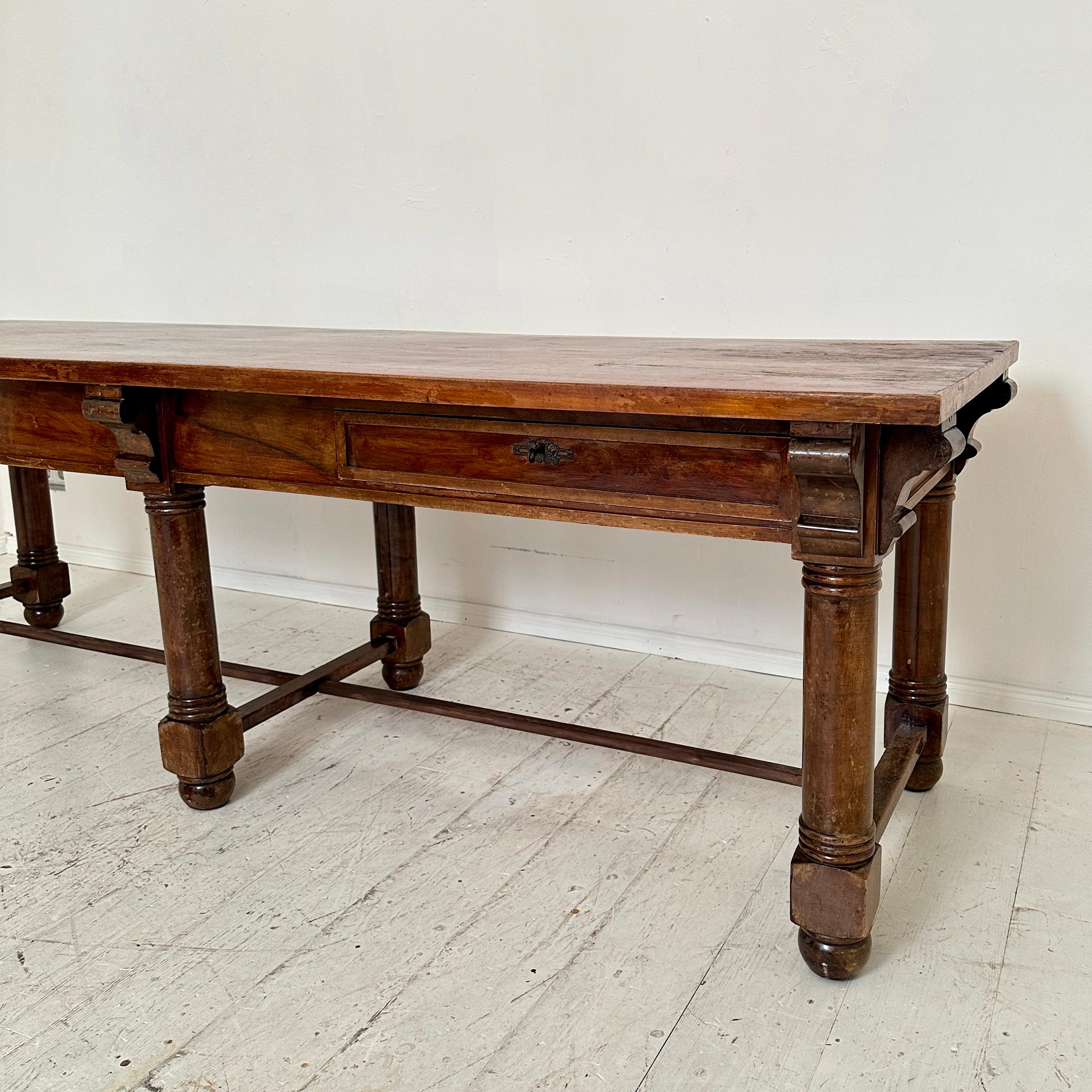Late 19th Century Italian Large Brown Walnut Dining Table with 2 Drawers, 1880 For Sale 4