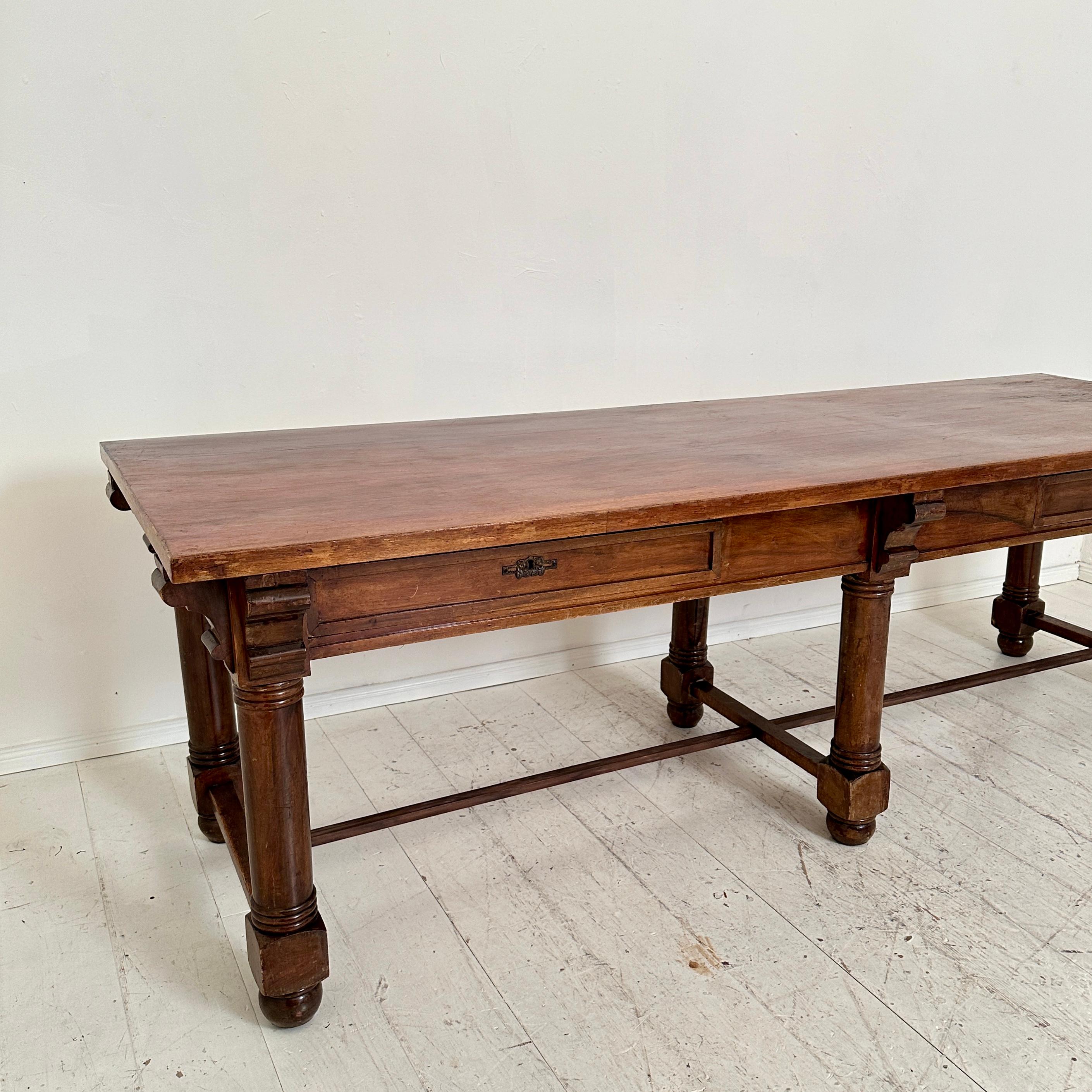 Late 19th Century Italian Large Brown Walnut Dining Table with 2 Drawers, 1880 For Sale 5