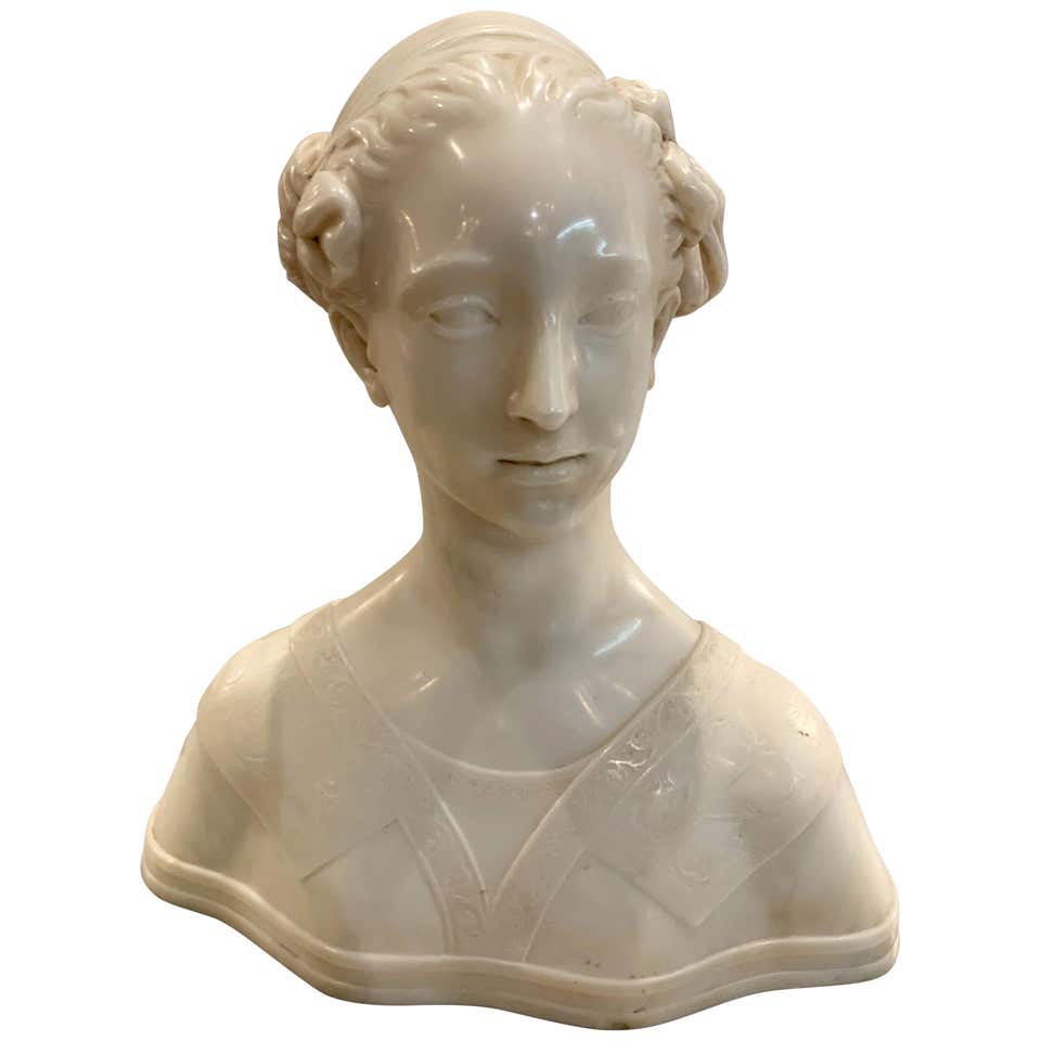 Late 19th Century Italian Marble Bust of a Young Maiden Woman, Pre-Ralphaelite For Sale