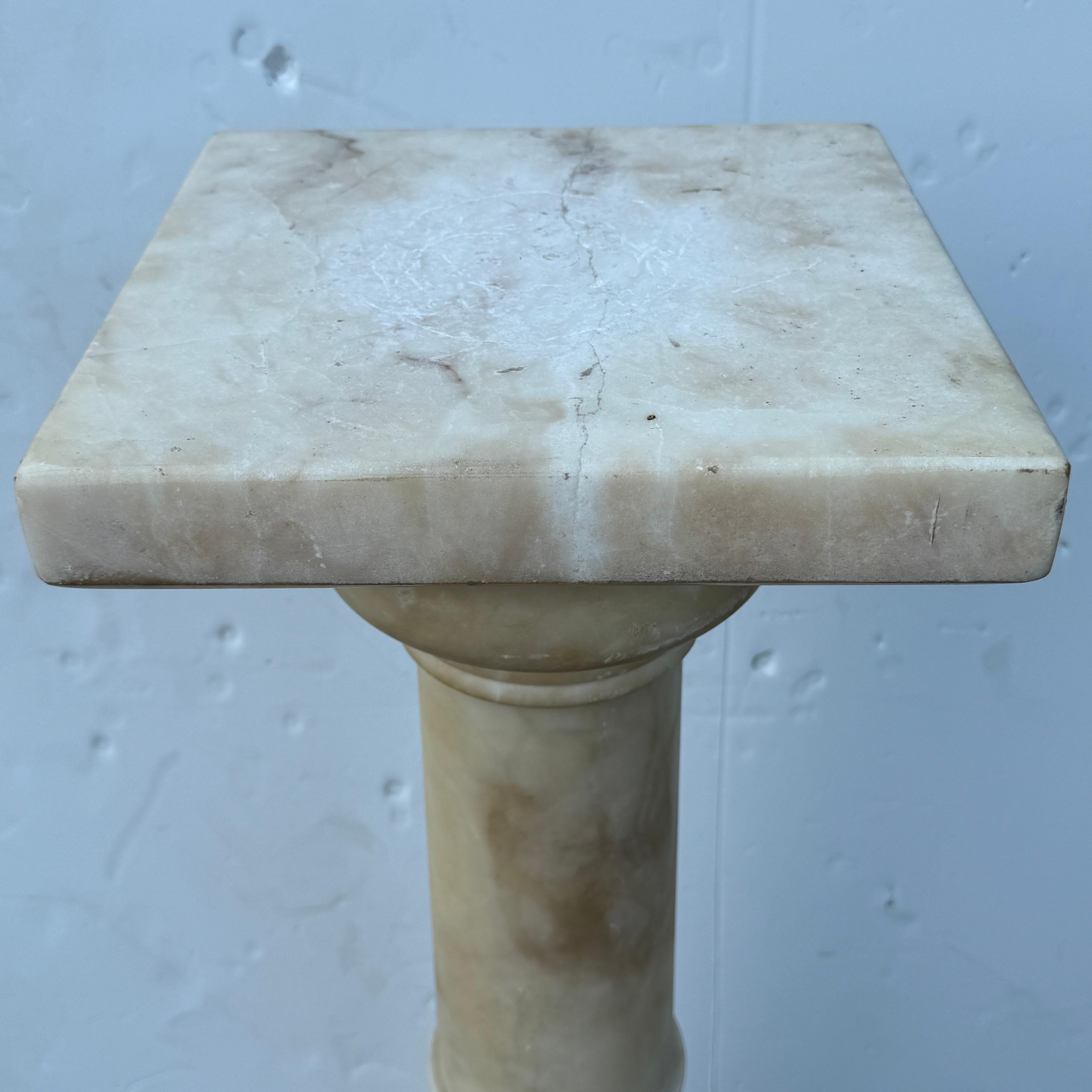 Busto in marmo italiano del XIX secolo su piedistallo a colonna in vendita 3
