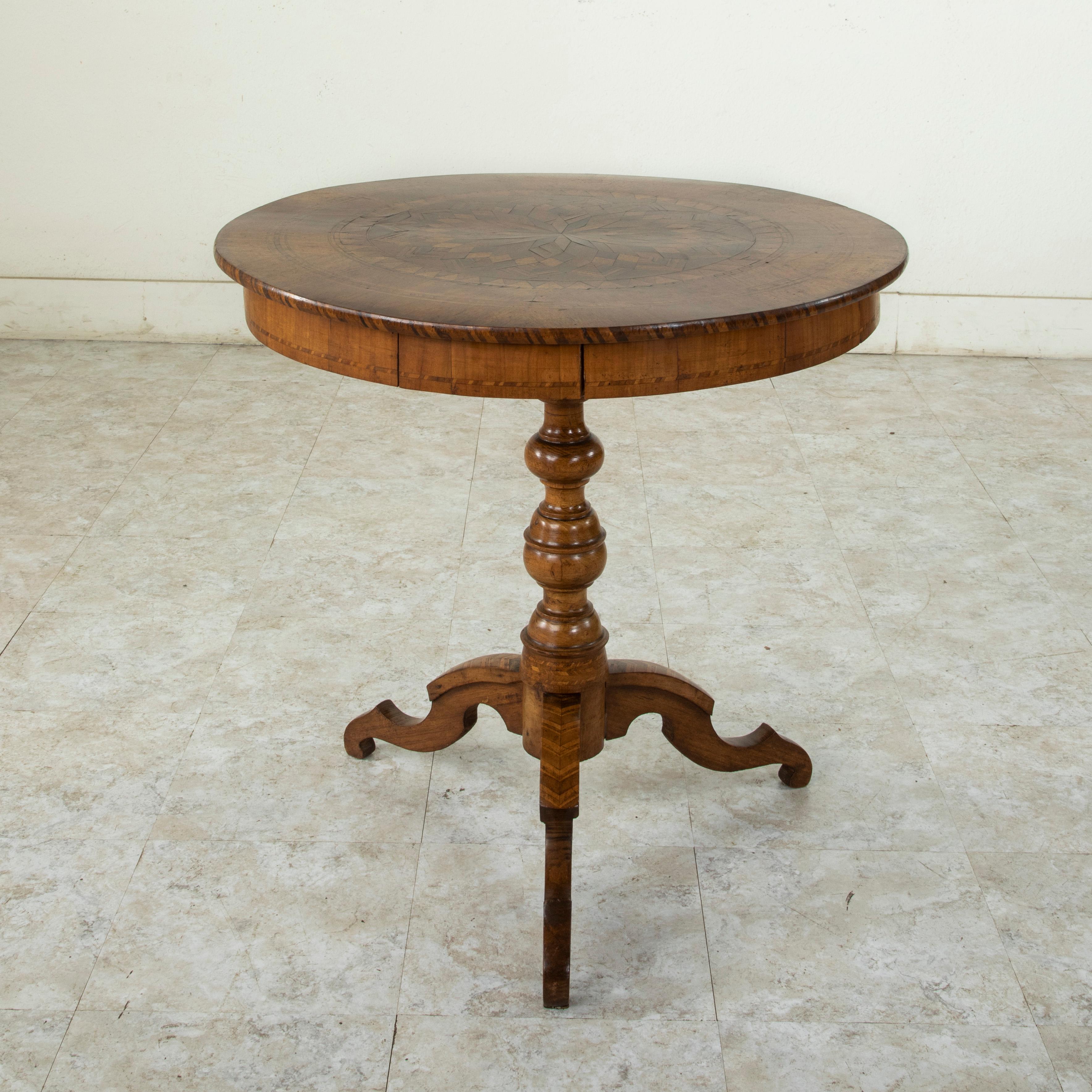 Walnut Late 19th Century Italian Marquetry Guéridon or Pedestal Table