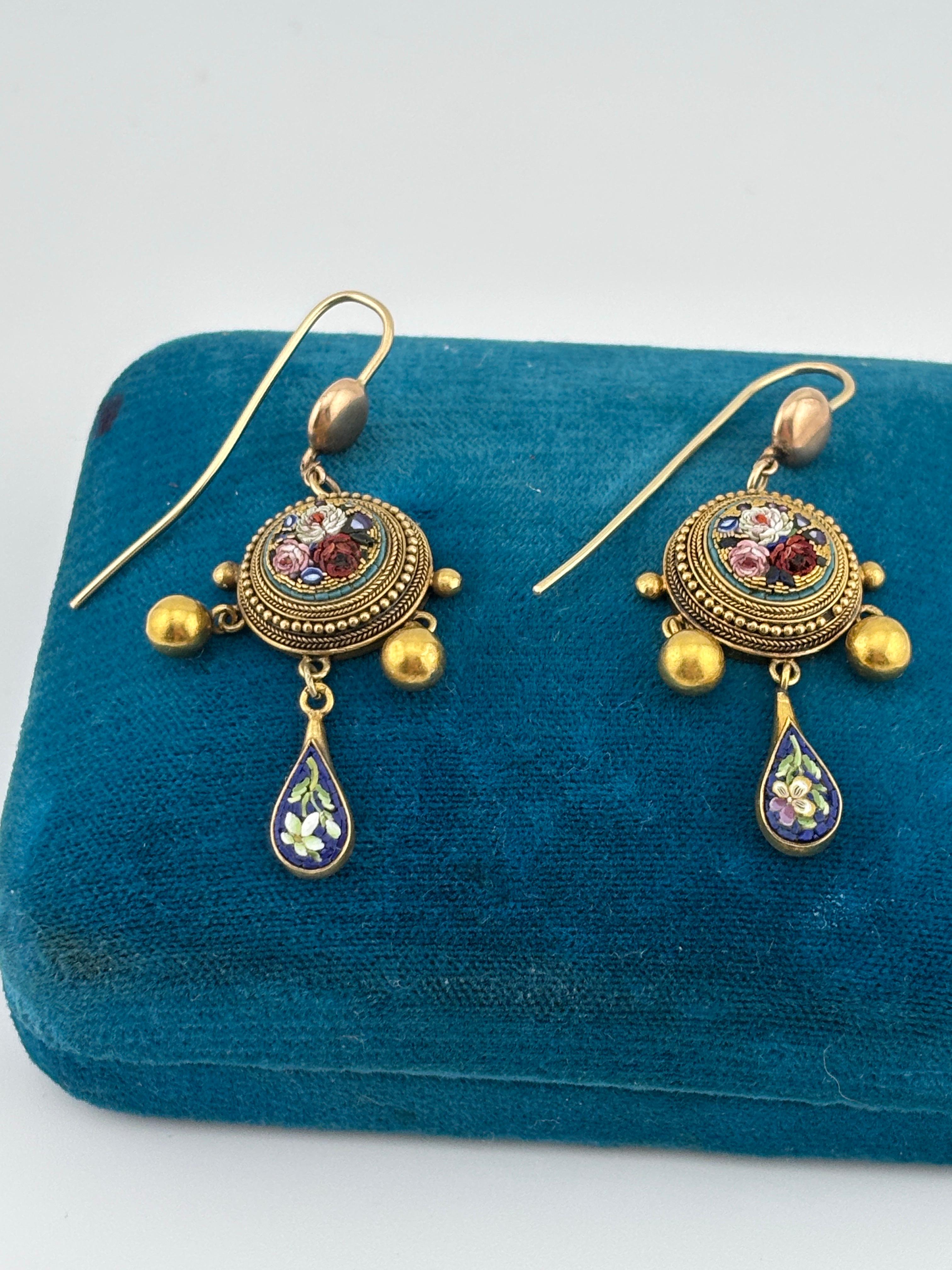 Late 19th Century Italian Micro Mosaic 18k Yellow Gold Chandelier Earrings In Good Condition For Sale In Bernardsville, NJ