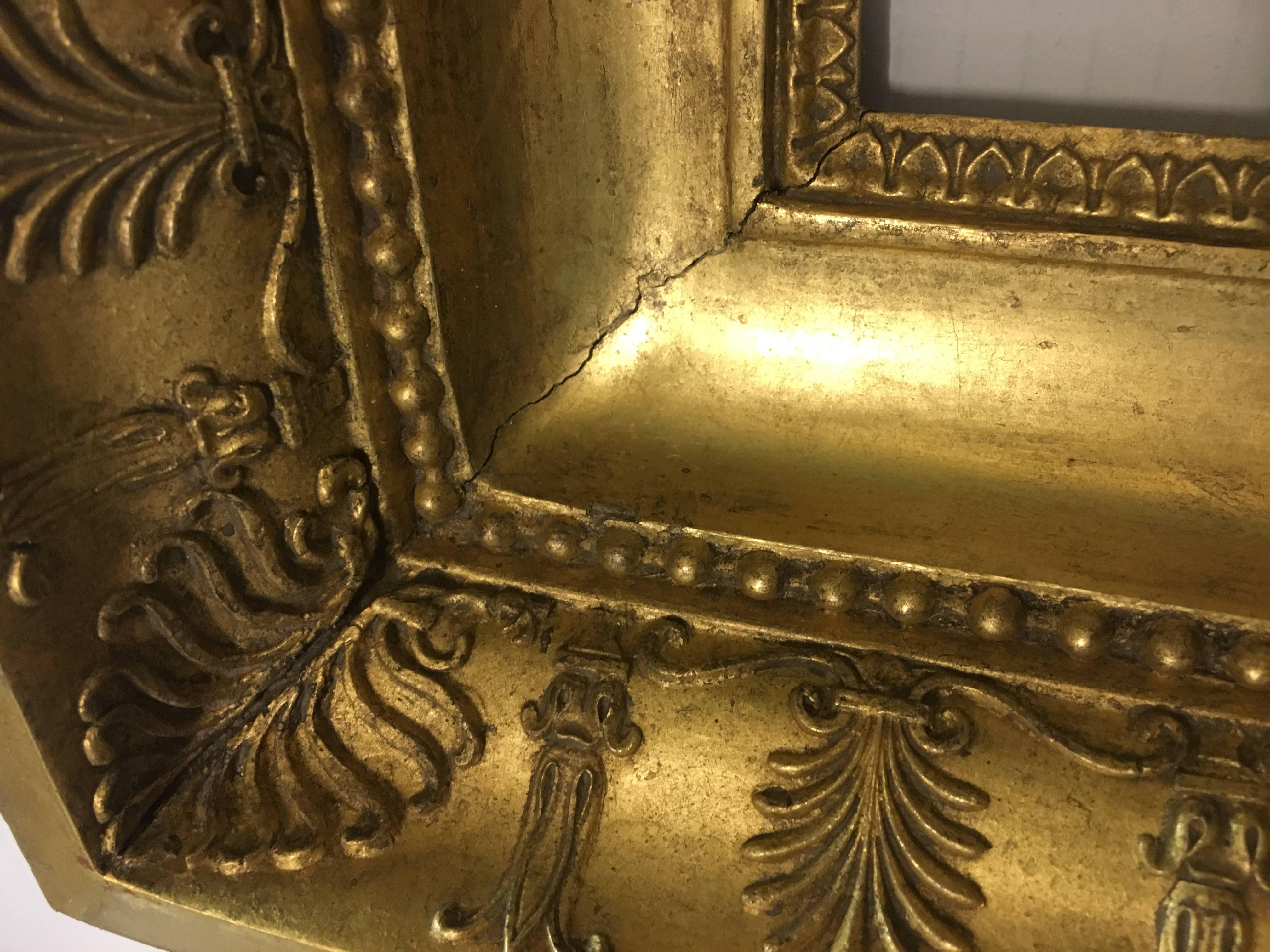 Late 19th Century Italian Neoclassical Wood Frame with Gold Leaf Cover For Sale 5
