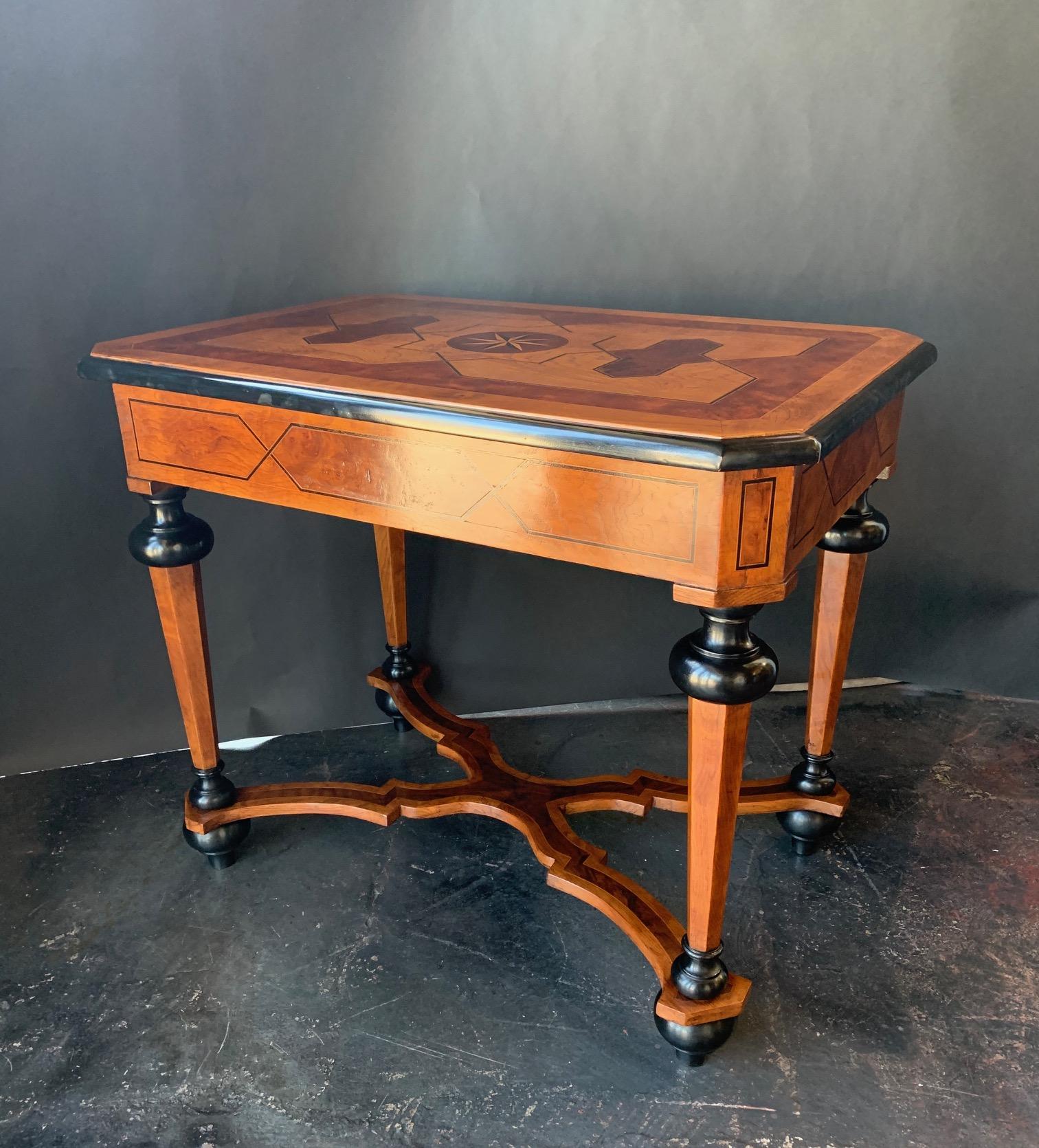 Late 19th Century Italian Parquetry Table In Excellent Condition For Sale In Los Angeles, CA