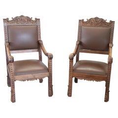 Late 19th Century Italian Renaissance Style Carved Walnut Pair of Throne Chairs