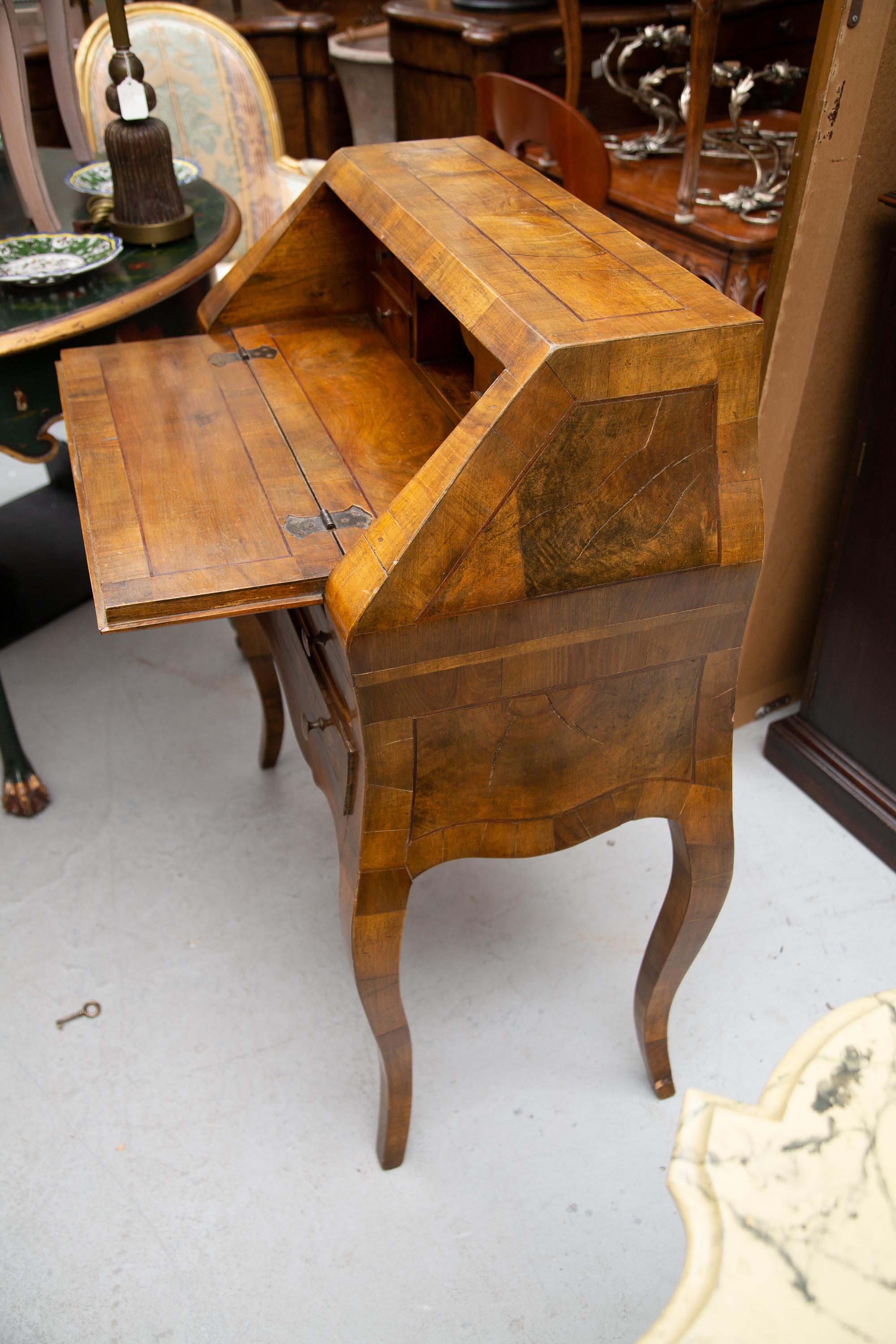 Late 19th Century Italian Walnut Drop Front Desk In Good Condition For Sale In WEST PALM BEACH, FL