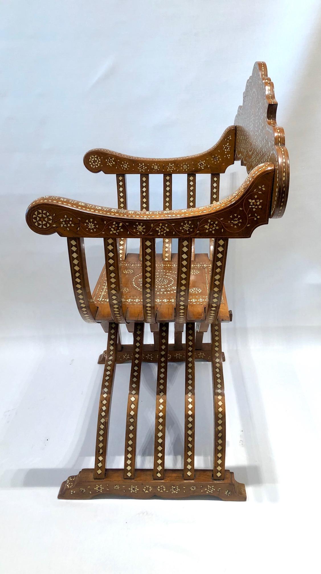 Renaissance Late 19th Century Italian Walnut Folding Savonarola Chair