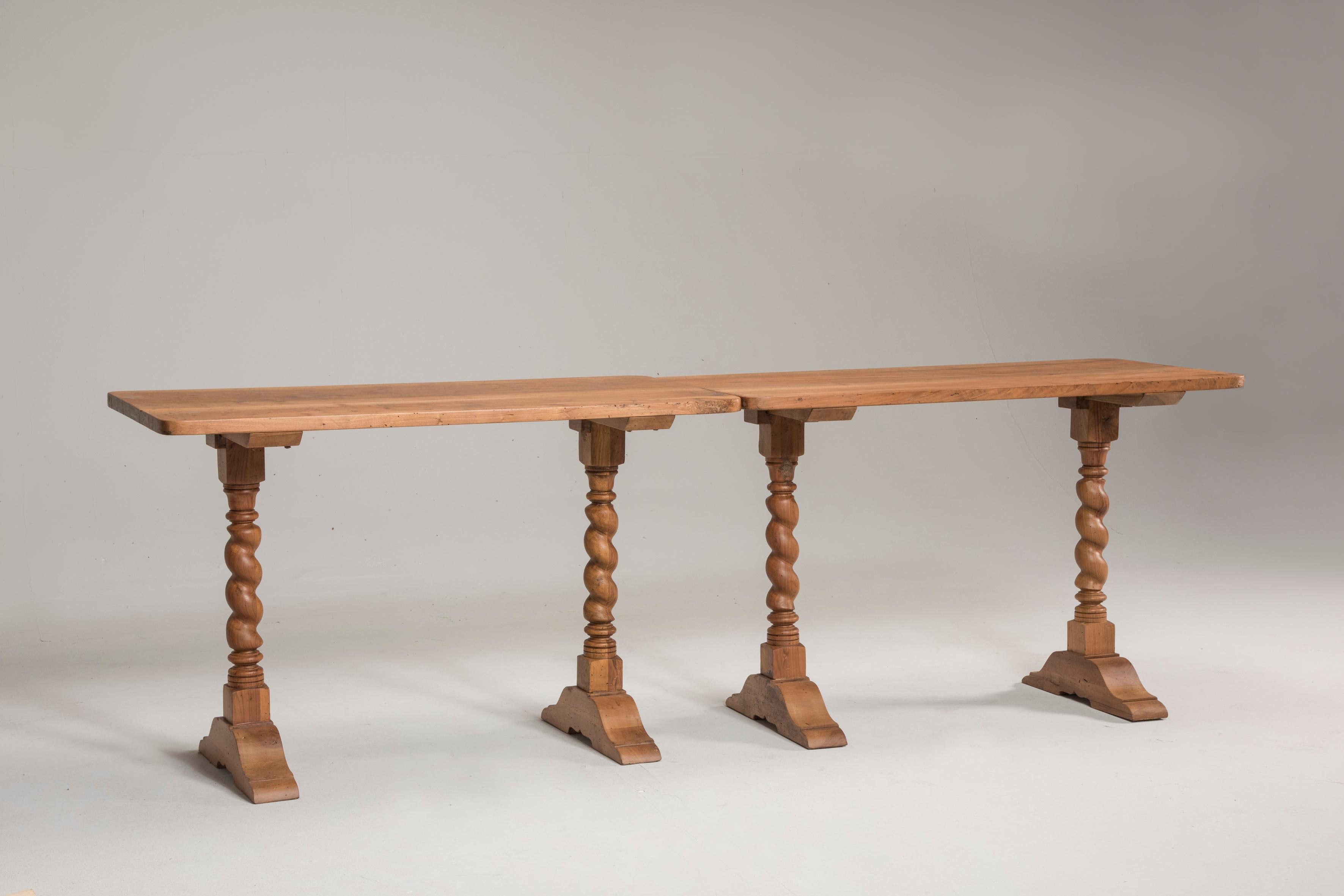 Late 19th Century Italian Walnut Wood Spool Legs Table Console 1