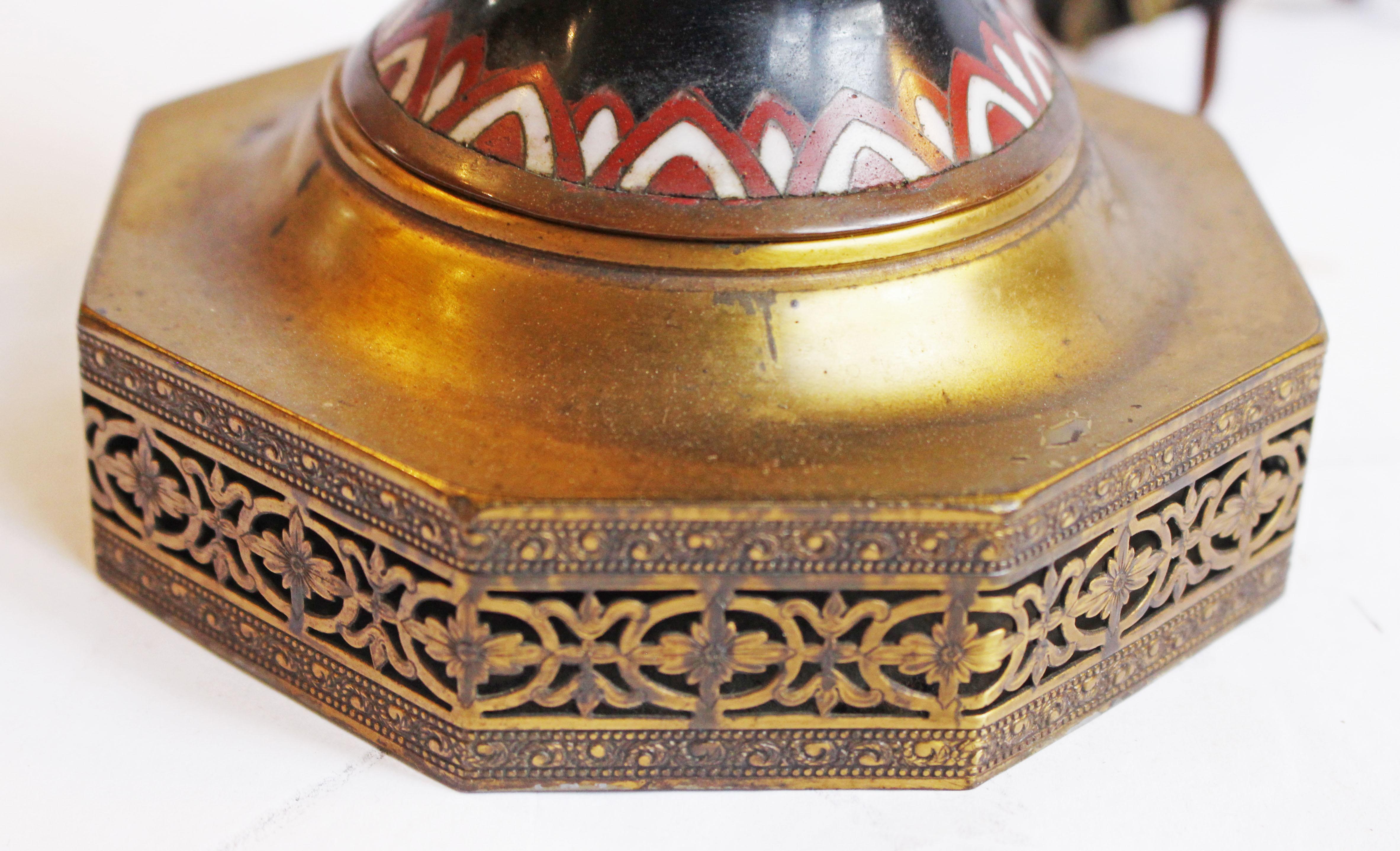 Japanische Cloisonné-Vase aus dem späten 19. Jahrhundert, montiert als Lampe im Angebot 3