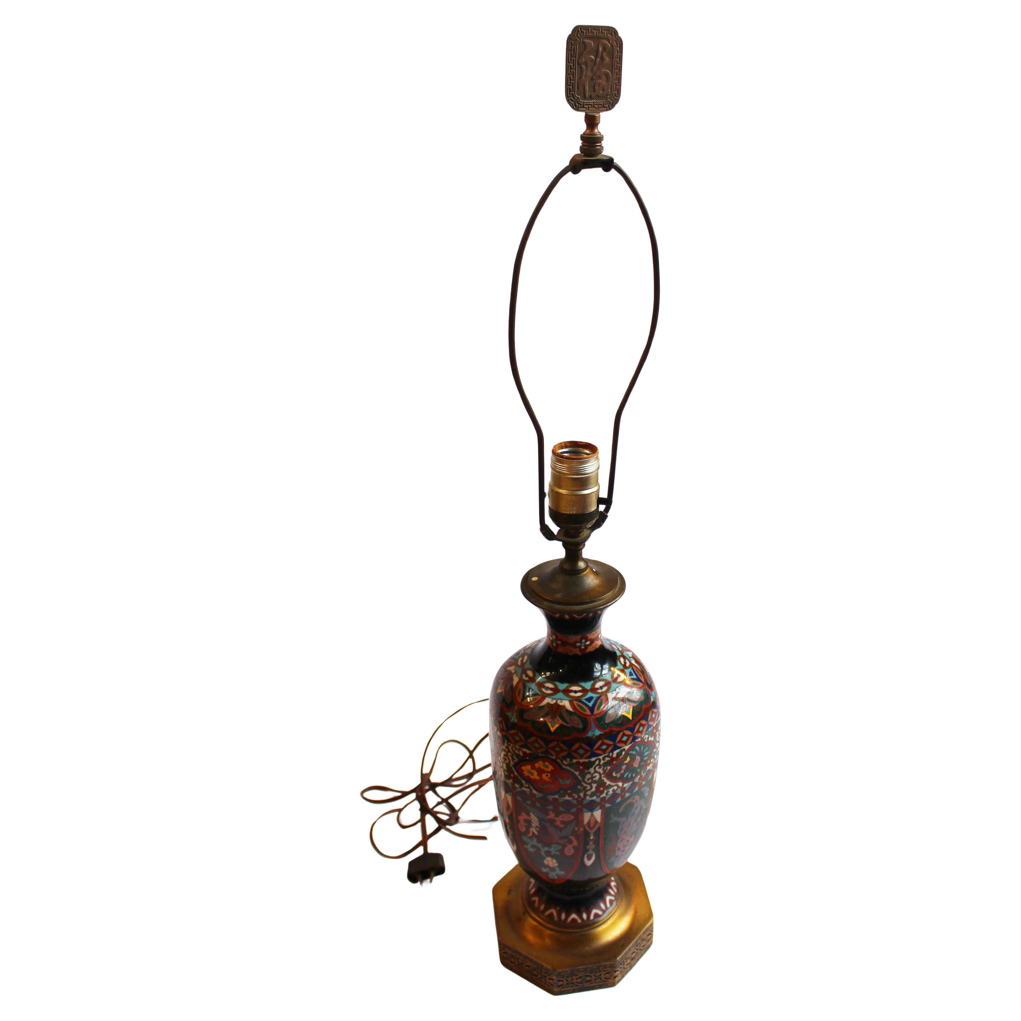 Vaso di cloisonne giapponese della fine del XIX secolo montato come lampada