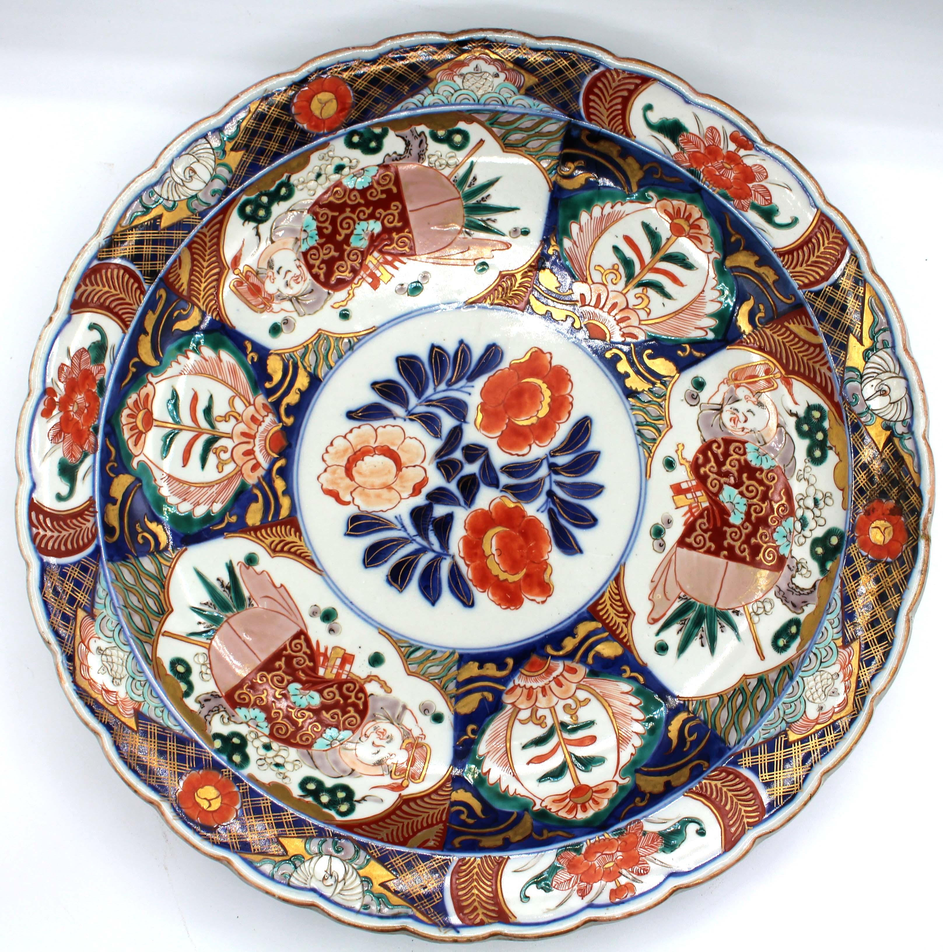 Meiji Late 19th Century Japanese Imari Charger For Sale