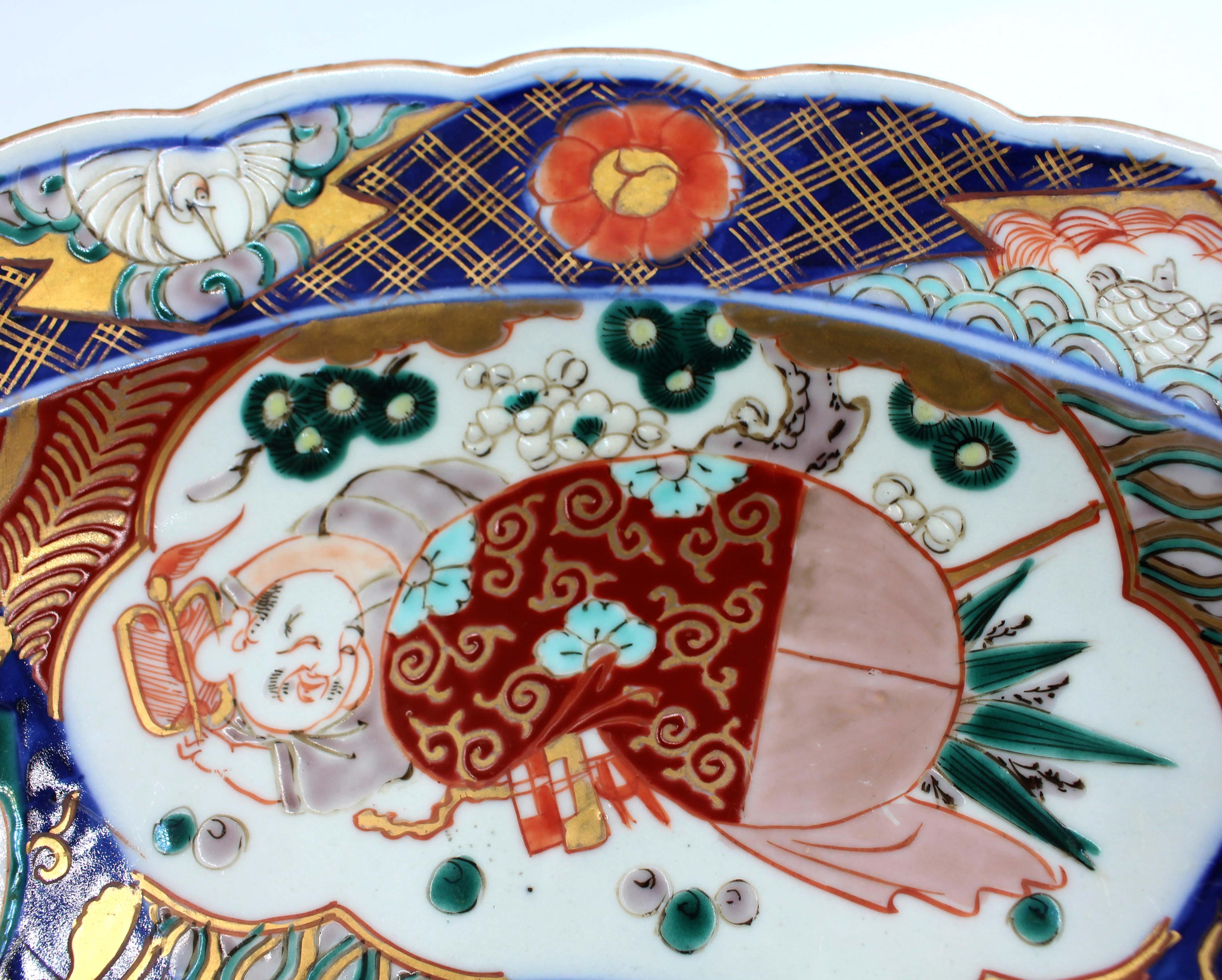 Porcelain Late 19th Century Japanese Imari Charger For Sale
