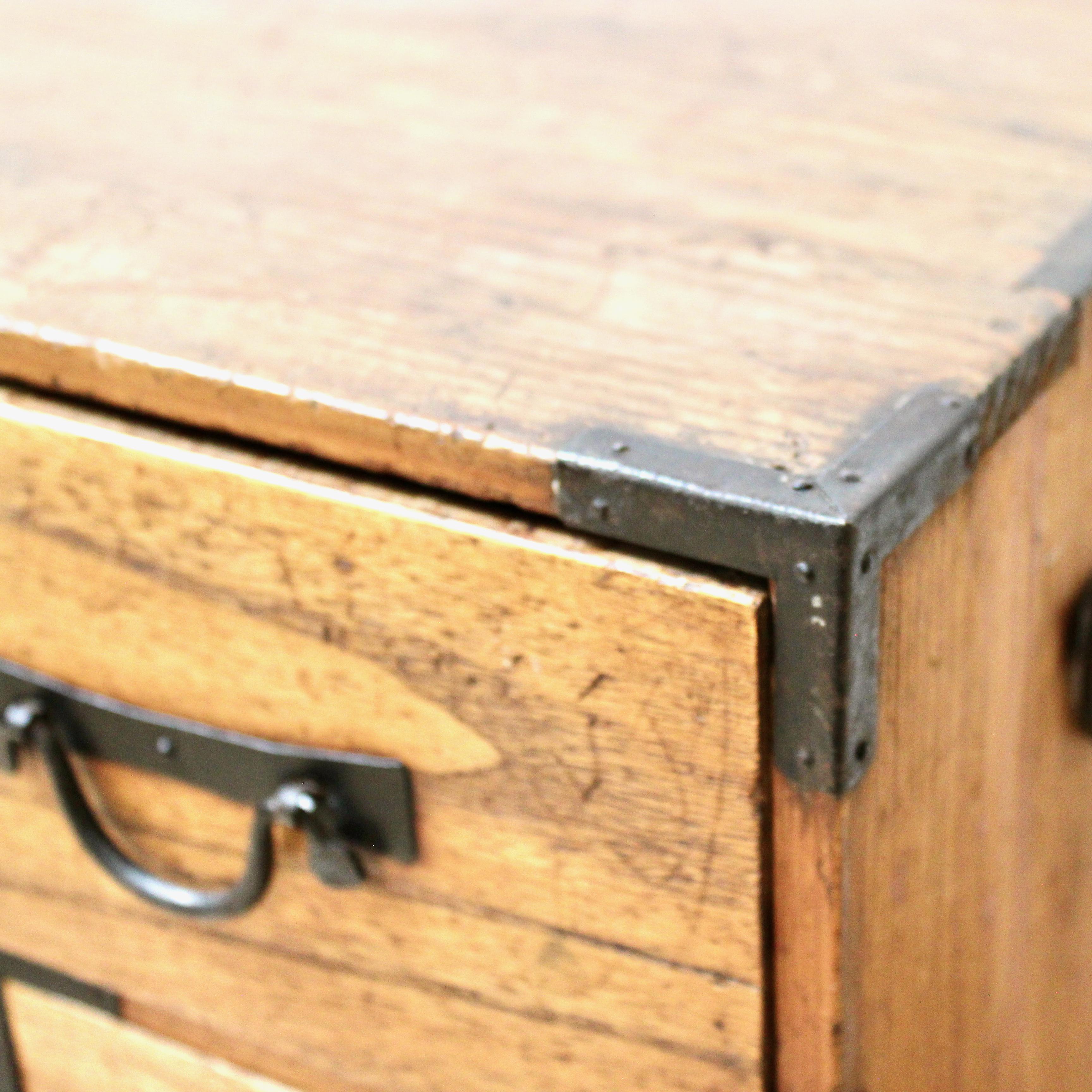 Late 19th Century Japanese Ko Tansu Chest In Good Condition In Sacramento, CA