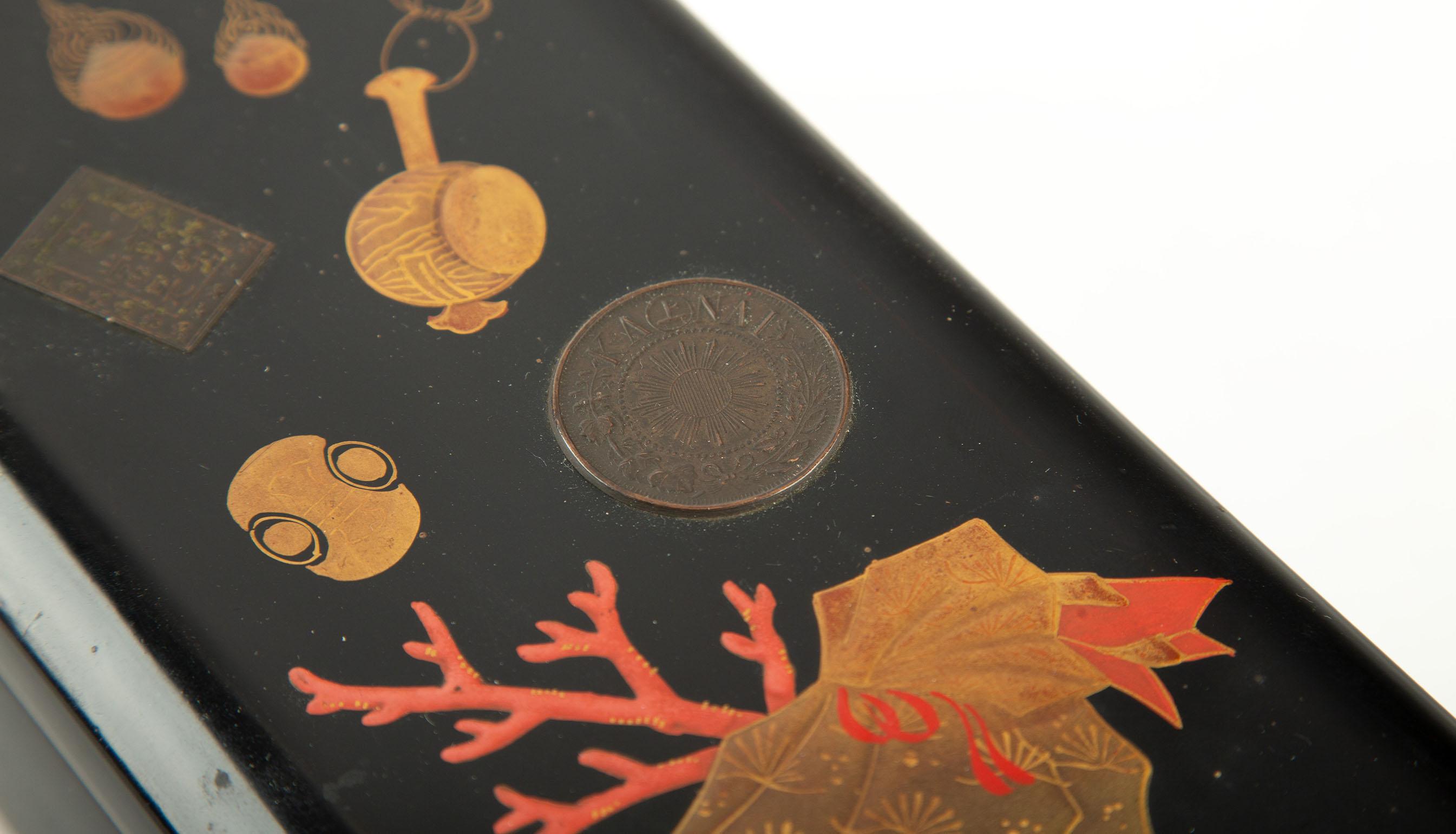 Metal Late 19th Century Japanese Lacquer Box with Coral Design For Sale