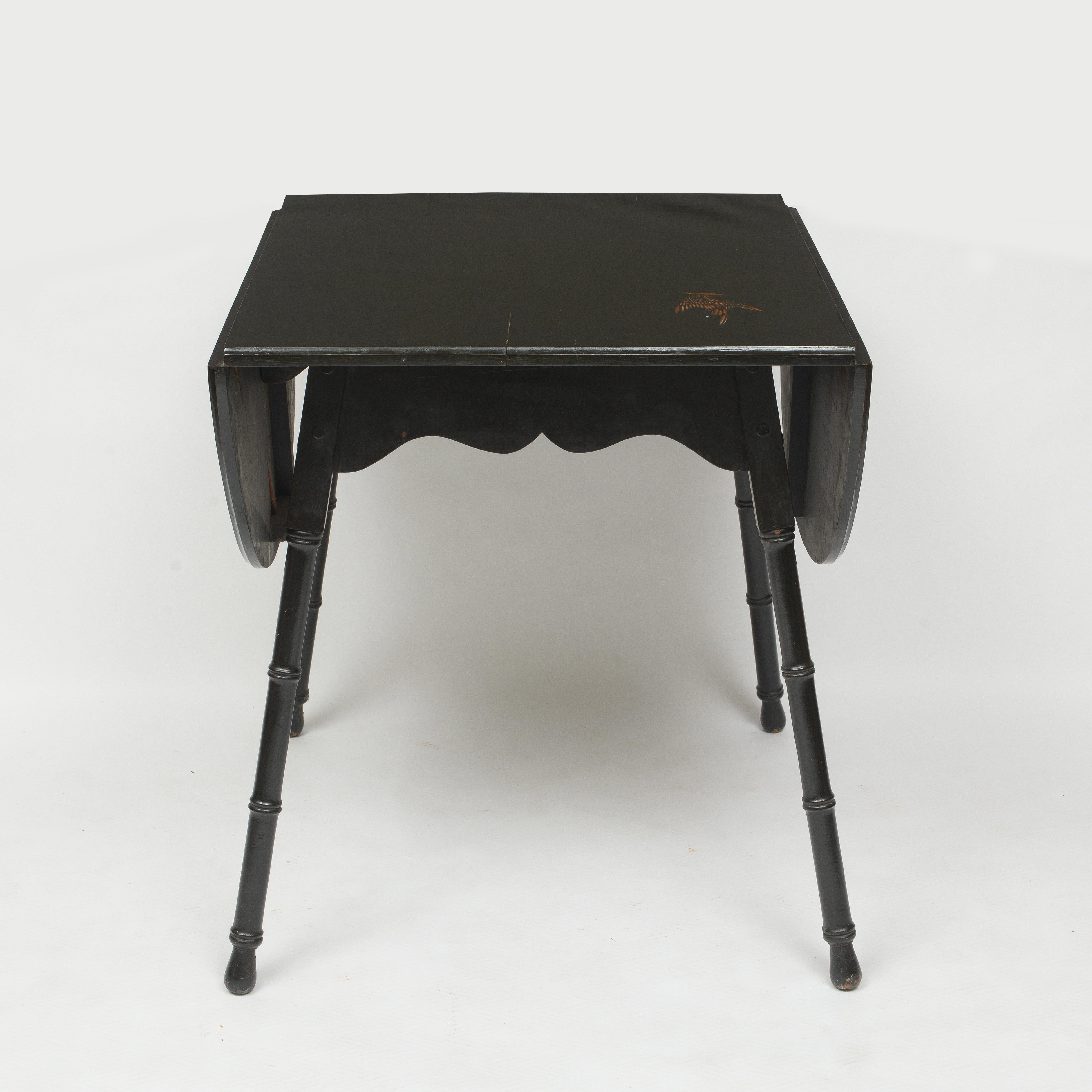 Late 19th Century Japanese Tea Table With Four Chairs - Set of 5 For Sale 11