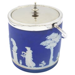 Fin du 19e siècle Jasperware Wedgwood Tonneau à biscuits