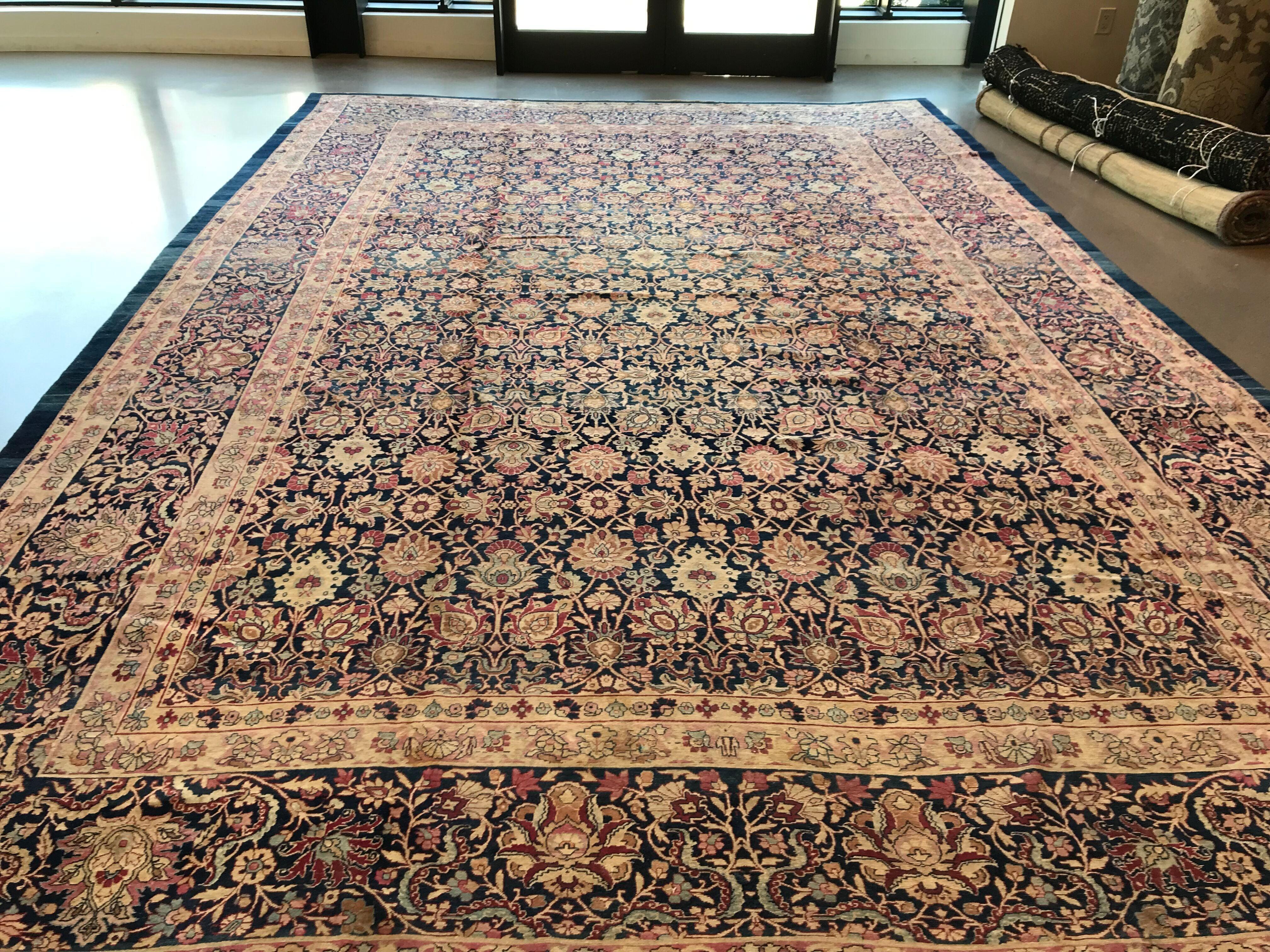 Hand-Woven Late 19th Century Kerman Rug from South East Persia For Sale