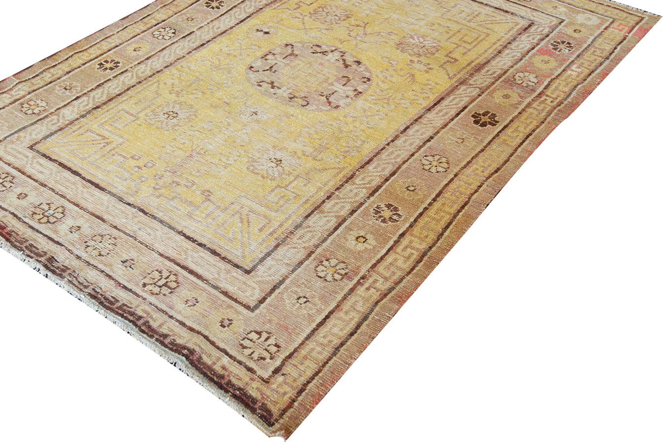 Hand-Knotted Late 19th Century Khotan Rug from East Turkestan For Sale