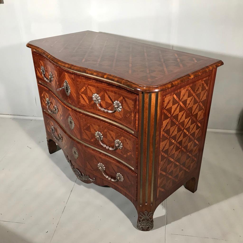 Late 19th Century Kingwood Parquetry Serpentine Commode with Brass Inlay 8
