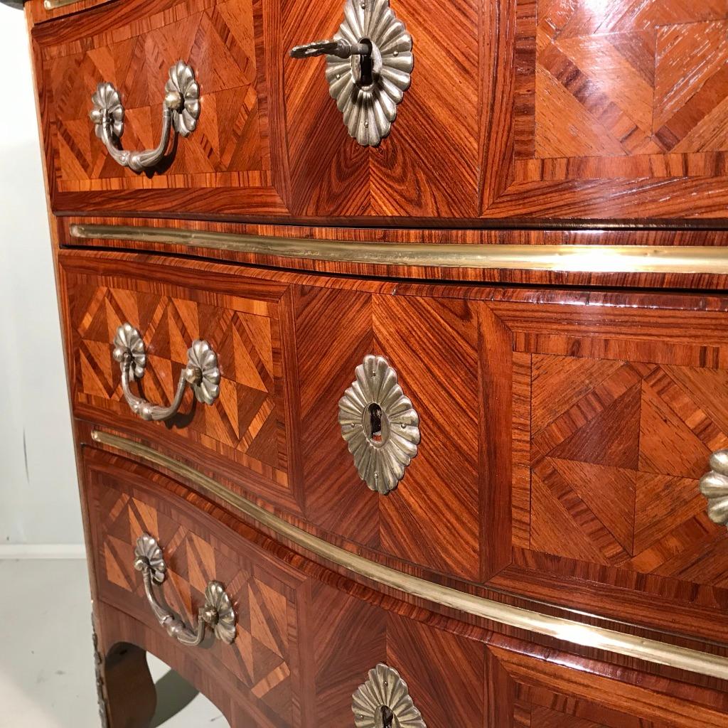 Late 19th Century Kingwood Parquetry Serpentine Commode with Brass Inlay 1