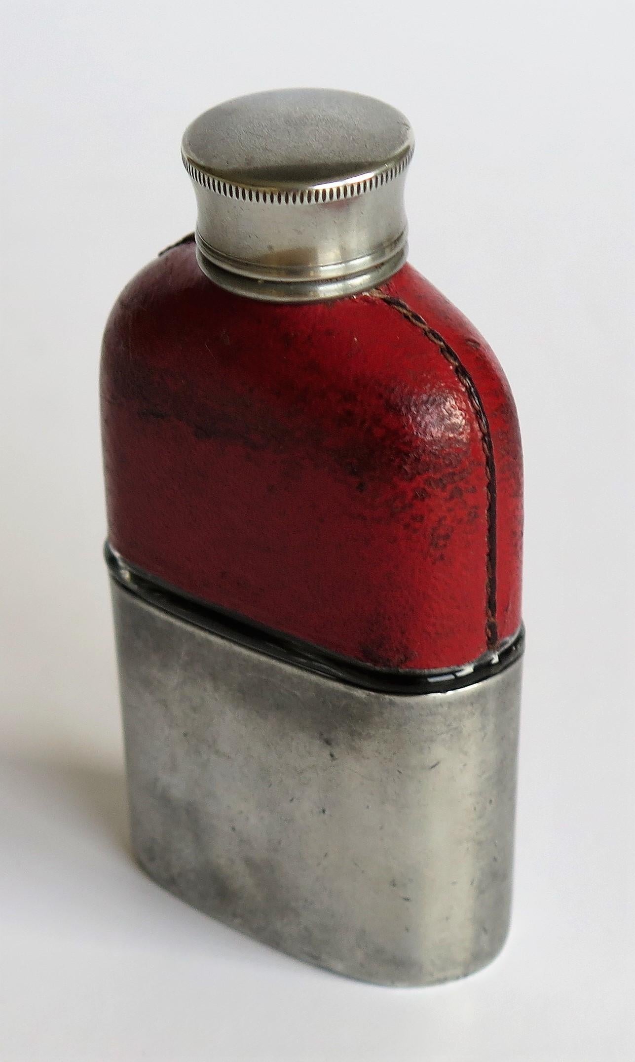 Late 19th Century Ladies Hip Flask Red Leather Glass and Pewter Cup, circa 1890 1