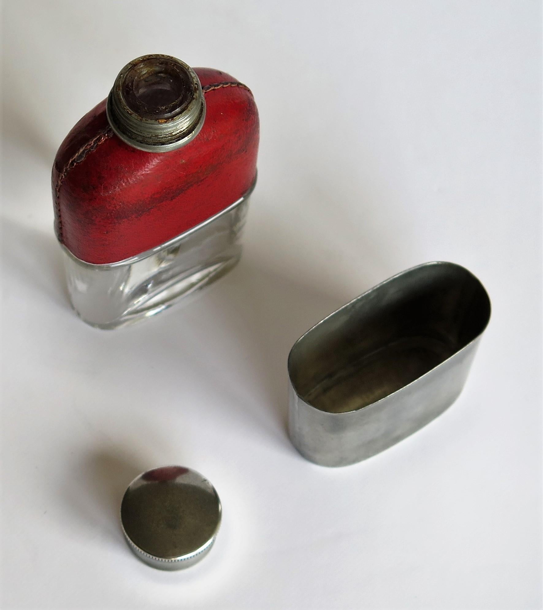 Late 19th Century Ladies Hip Flask Red Leather Glass and Pewter Cup, circa 1890 3