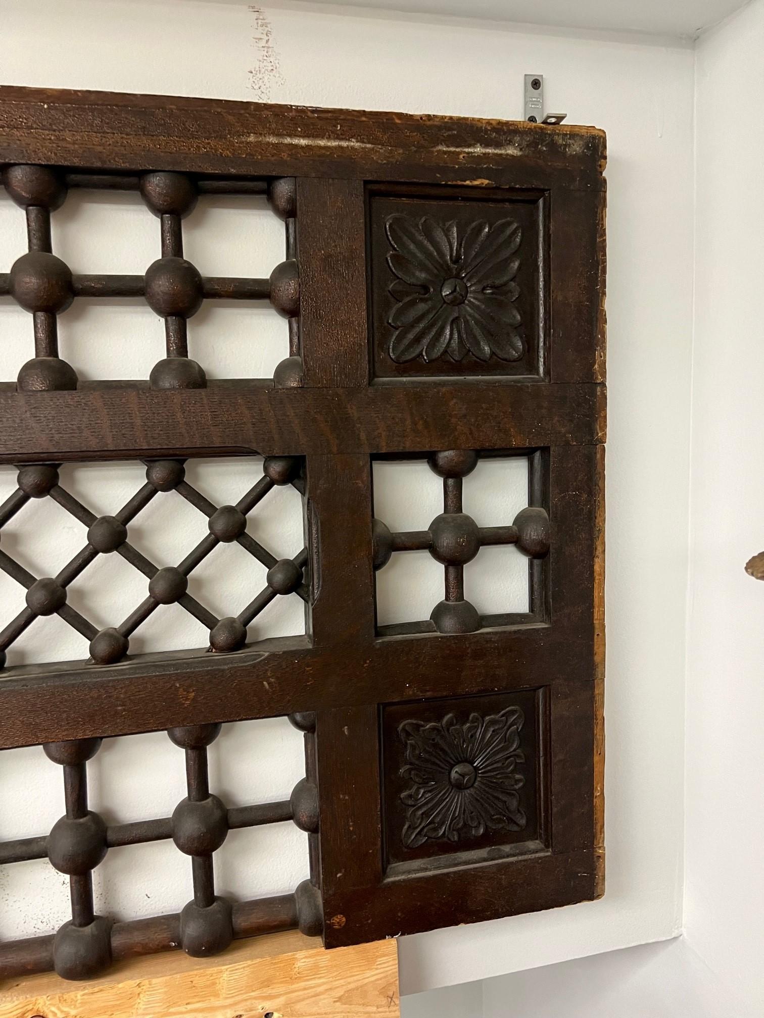 Late 19th Century Large Antique Victorian Oak Stick and Ball Fretwork In Good Condition For Sale In Stamford, CT
