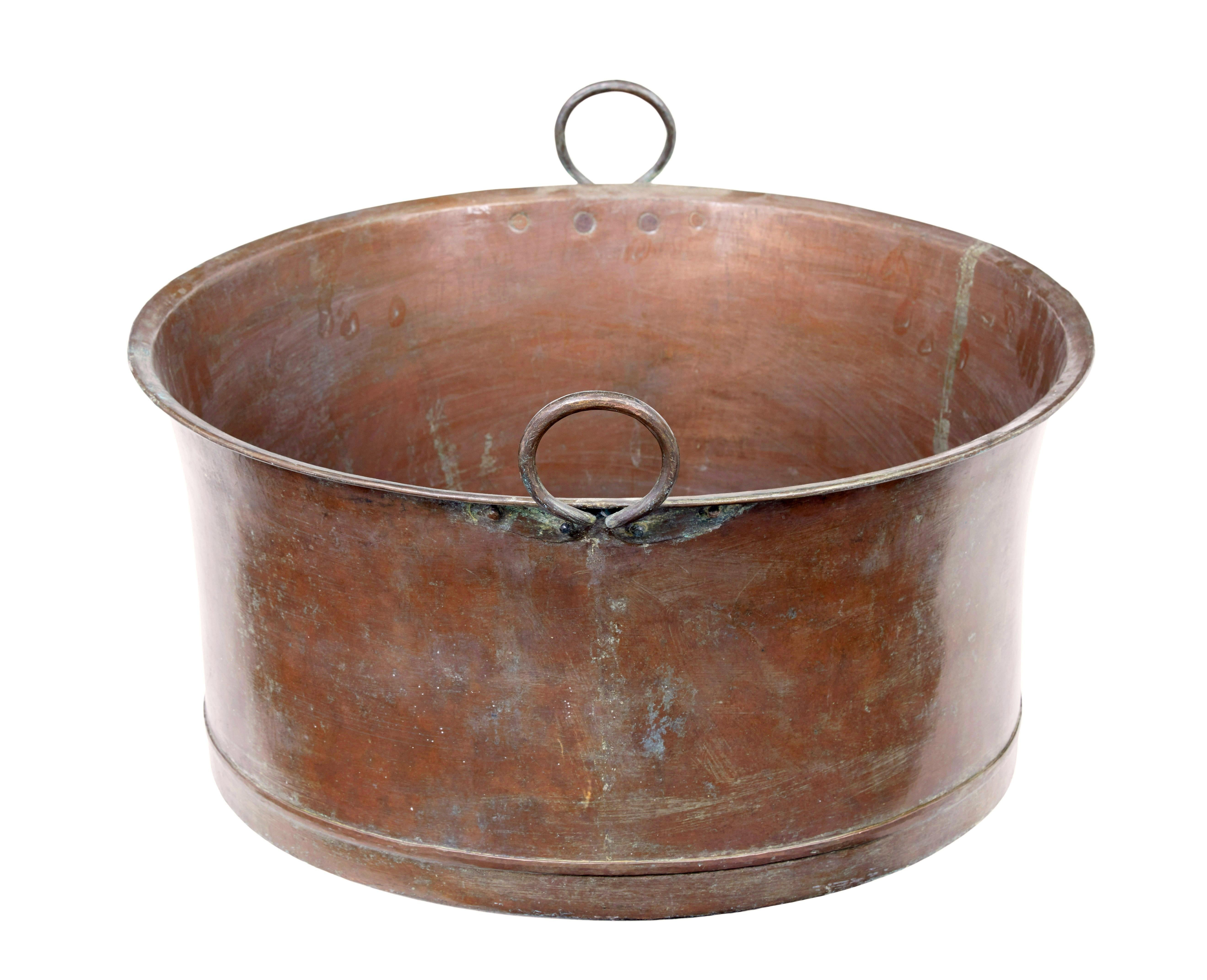 Late 19th Century large copper cooking vessel For Sale 1