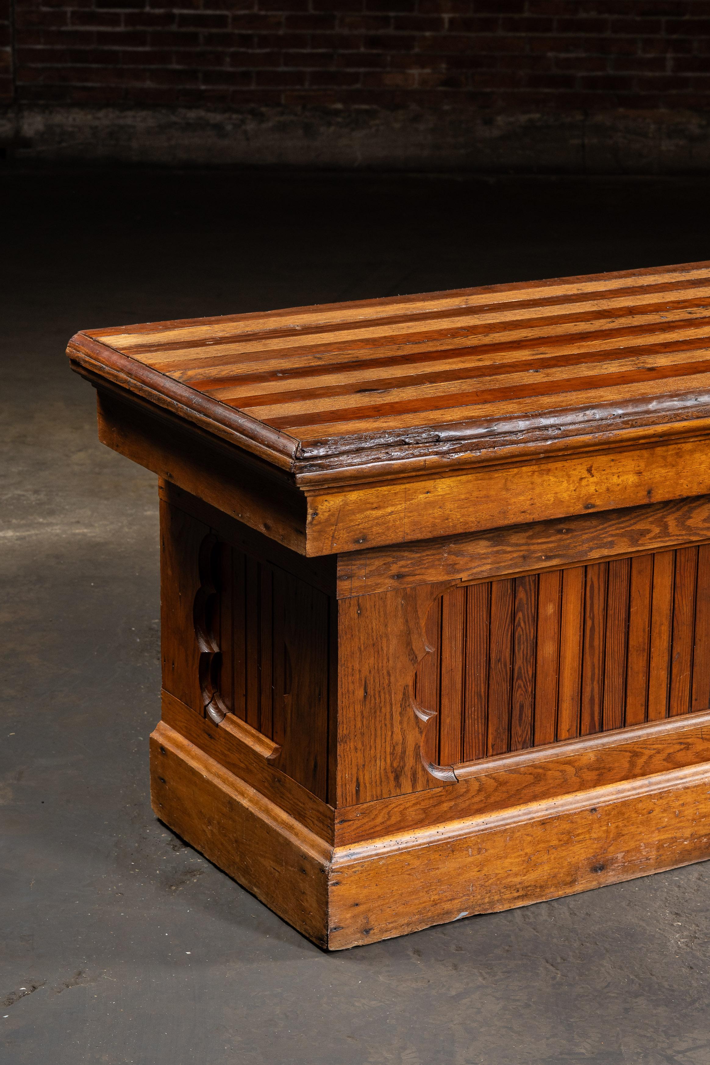 Late 19th Century Large General Store Counter en vente 8