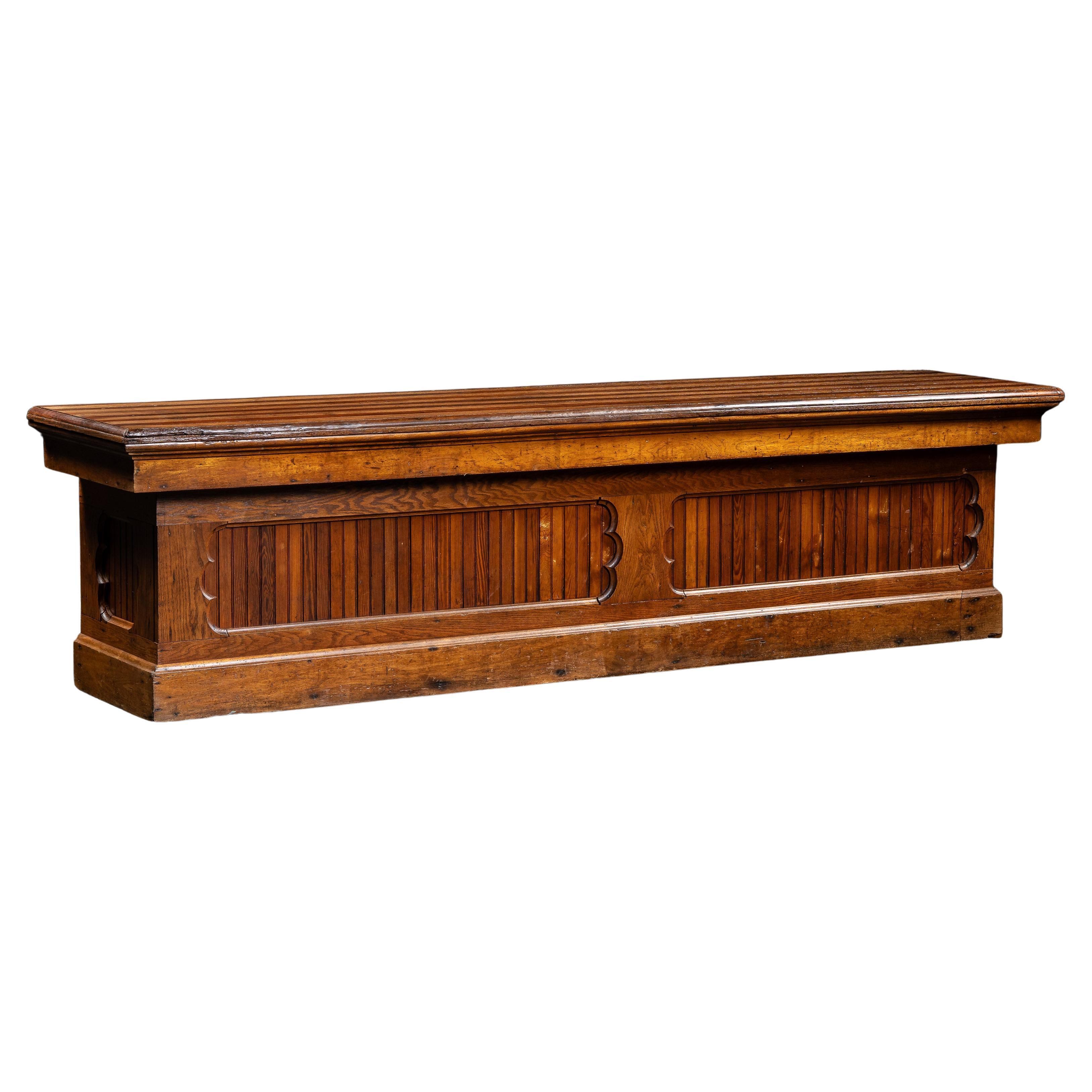 Late 19th Century Large General Store Counter en vente