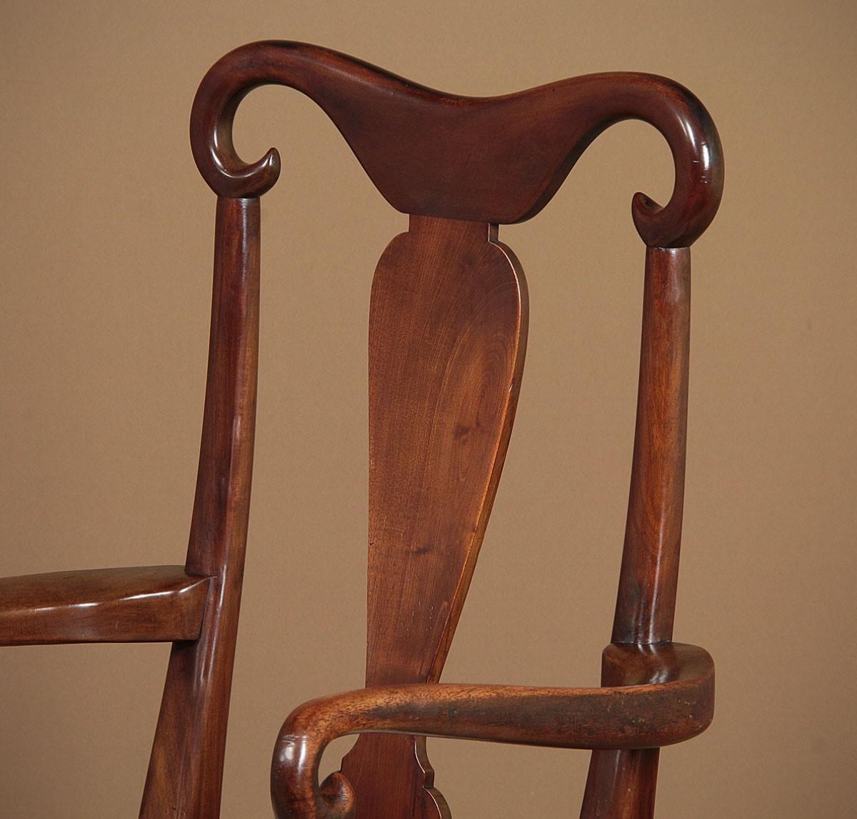 Victorien Grand fauteuil en acajou de la fin du XIXe siècle en vente