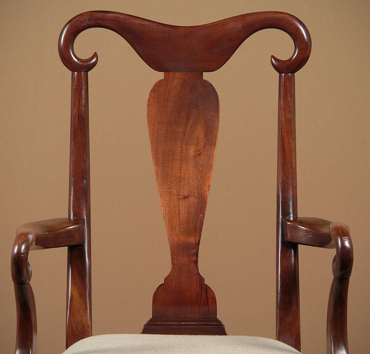 Late 19th Century Large Mahogany Armchair For Sale 1