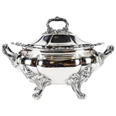 Grand Turreen en argent de style rococo de la fin du 19e siècle par James Dixon & Sons