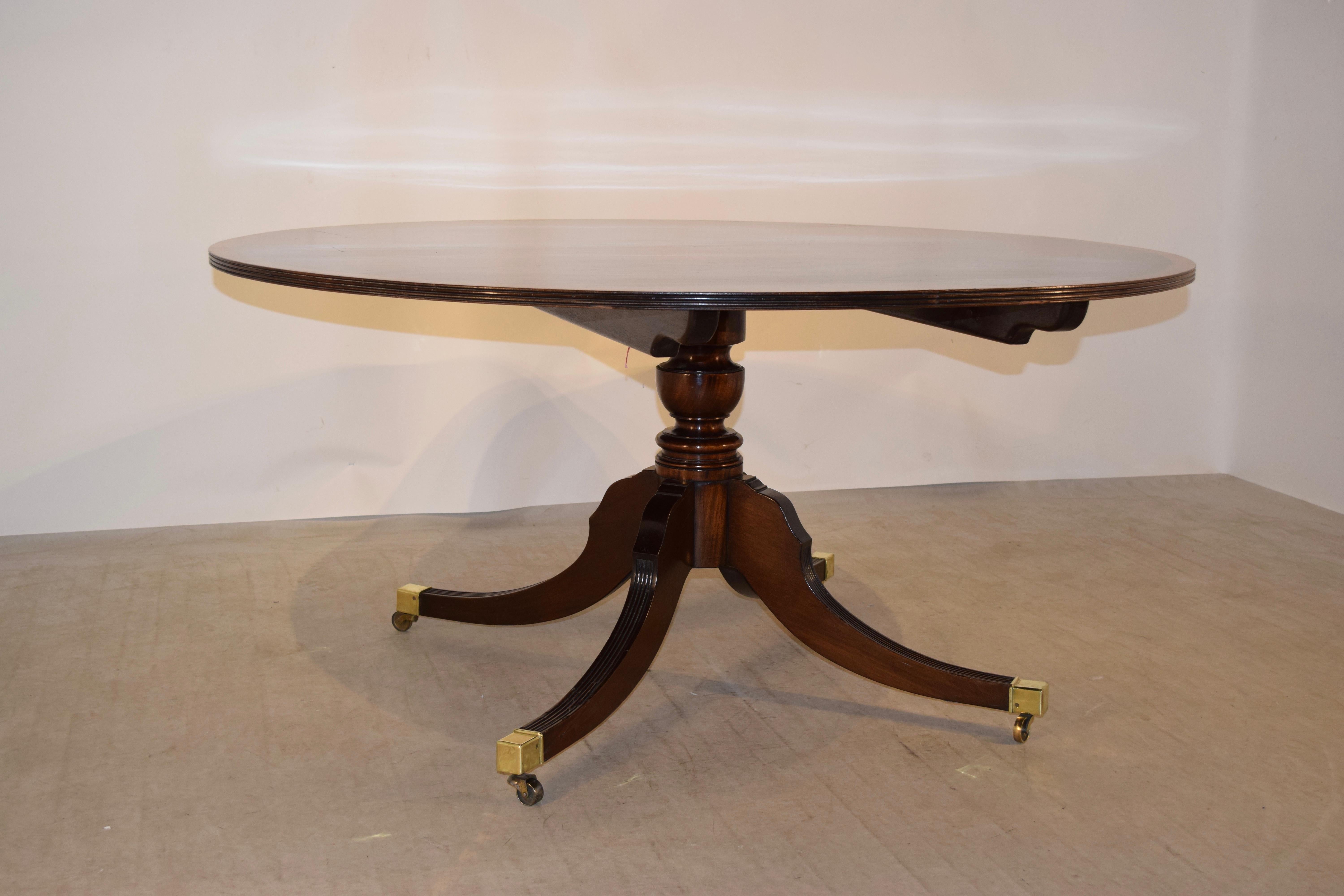 English Late 19th Century Large Tilt-Top Table