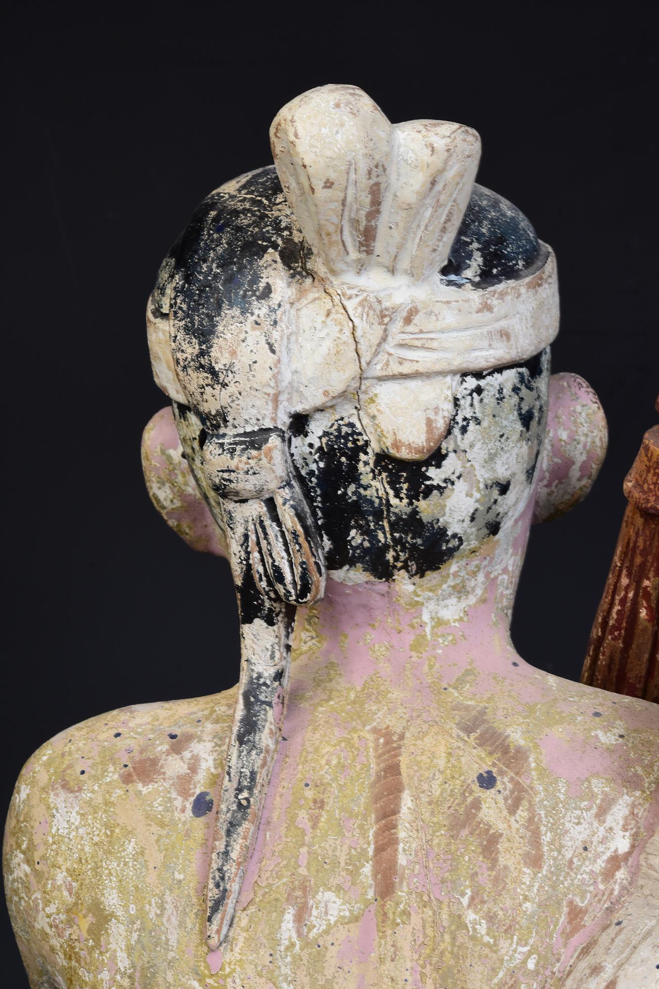 Fine del XIX secolo, fine Mandalay, antica figura seduta birmana in legno in vendita 4