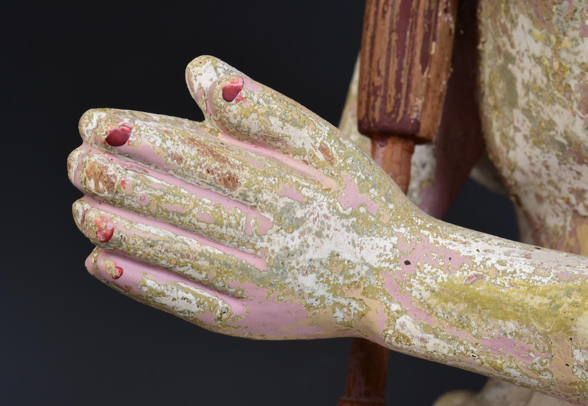 Fine del XIX secolo, fine Mandalay, antica figura seduta birmana in legno in vendita 1