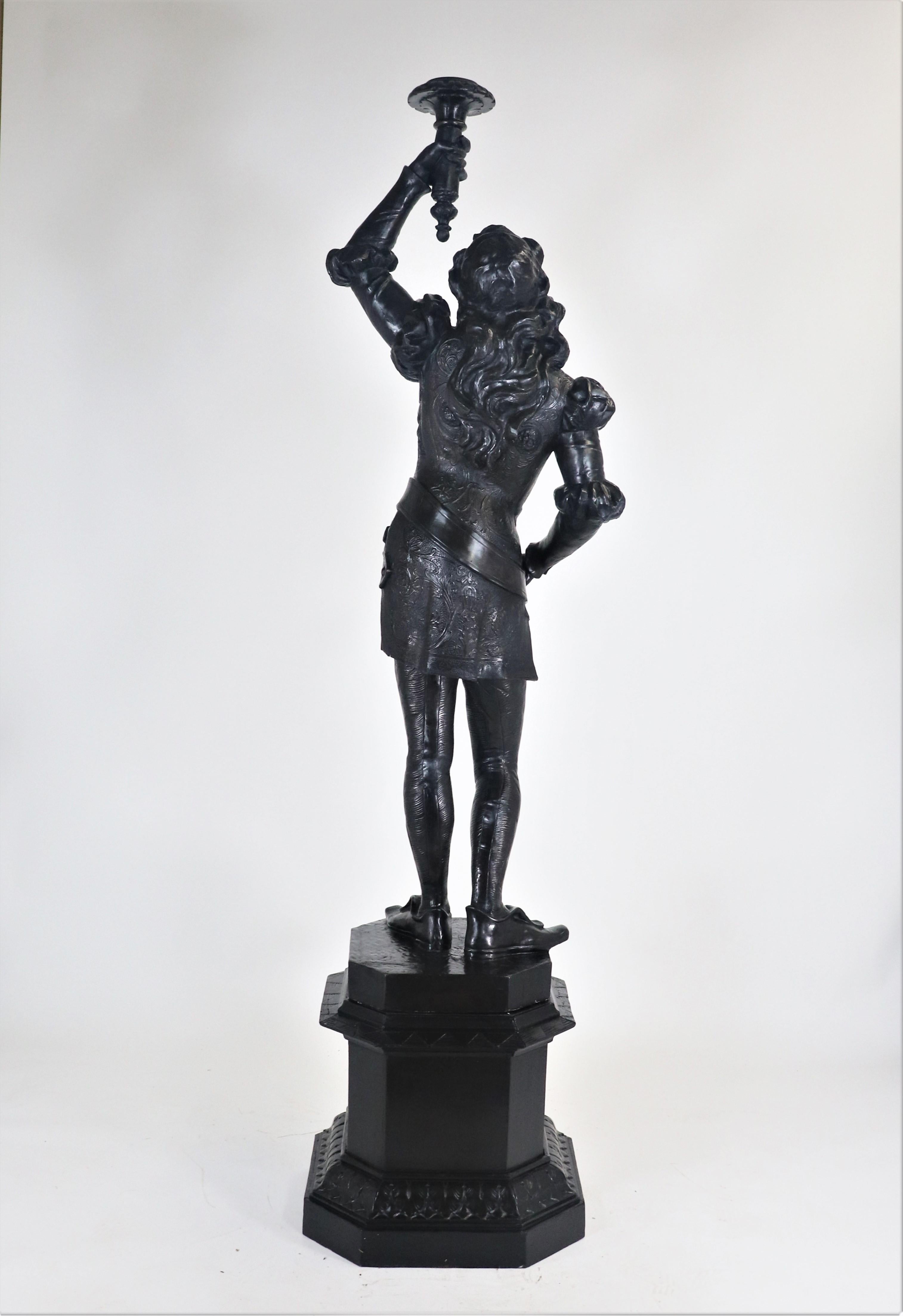 Escultura tallada italiana figurativa renacentista de finales del siglo XIX de tamaño natural Italiano en venta