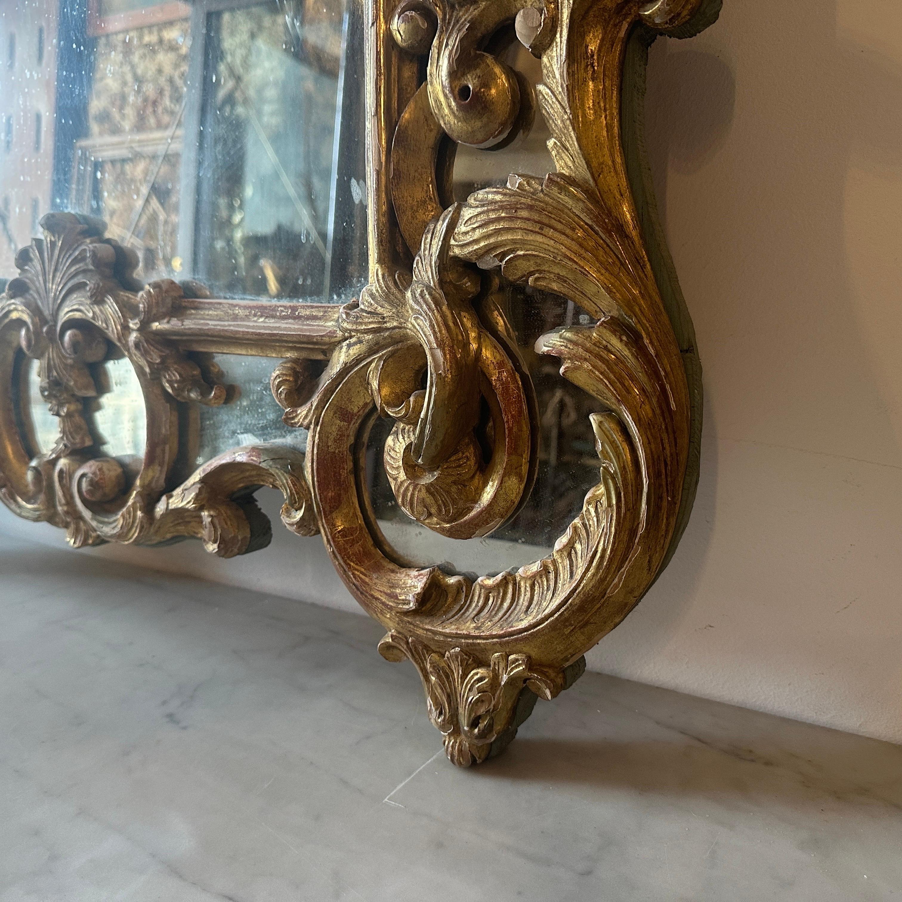Late 19th Century Louis Philippe Gilded Wood Italian Wall Mirror In Good Condition For Sale In Catania, Sicilia