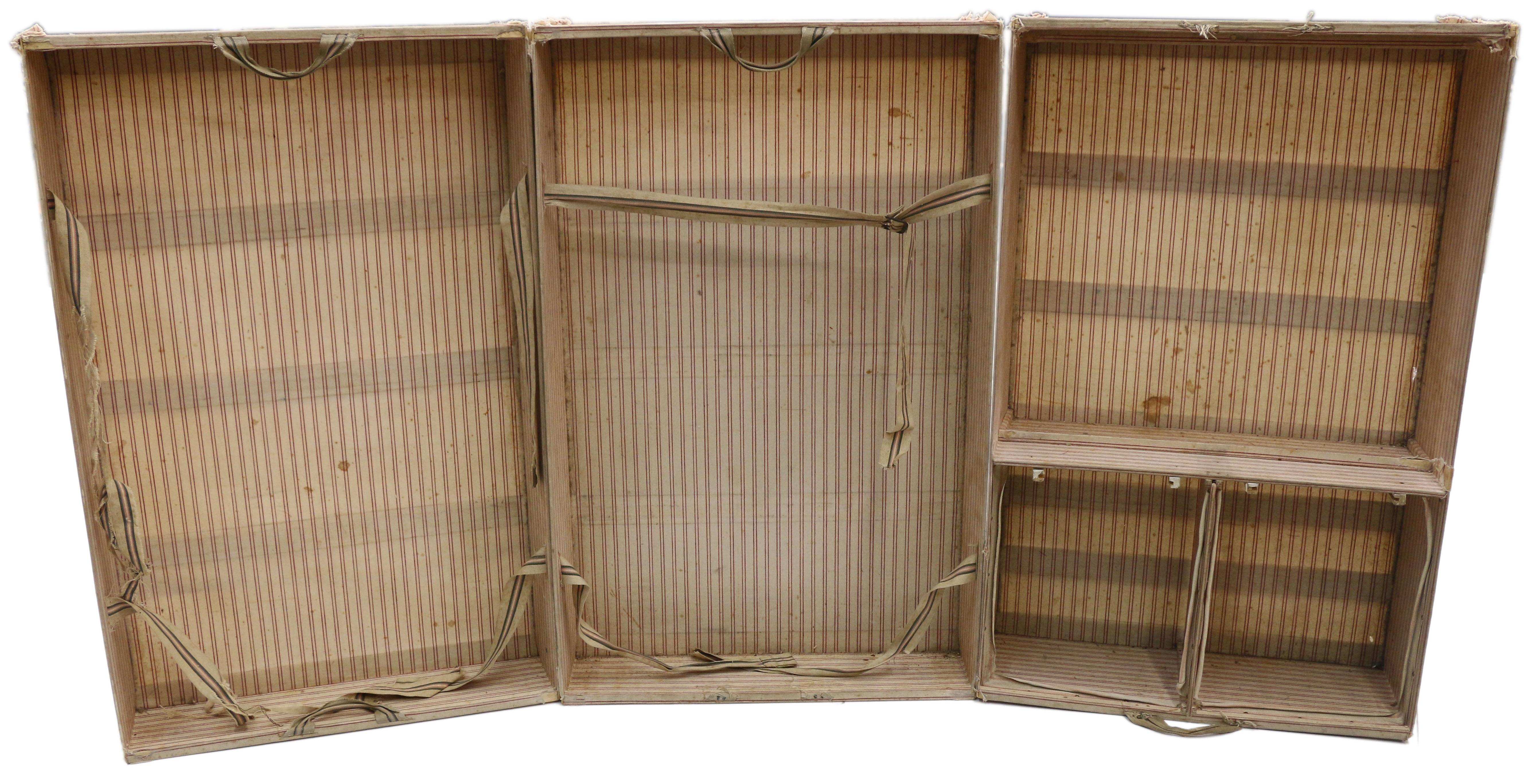 Late 19th Century Louis Vuitton Striped Rayee Canvas Steamer Trunk In Distressed Condition In Dallas, TX