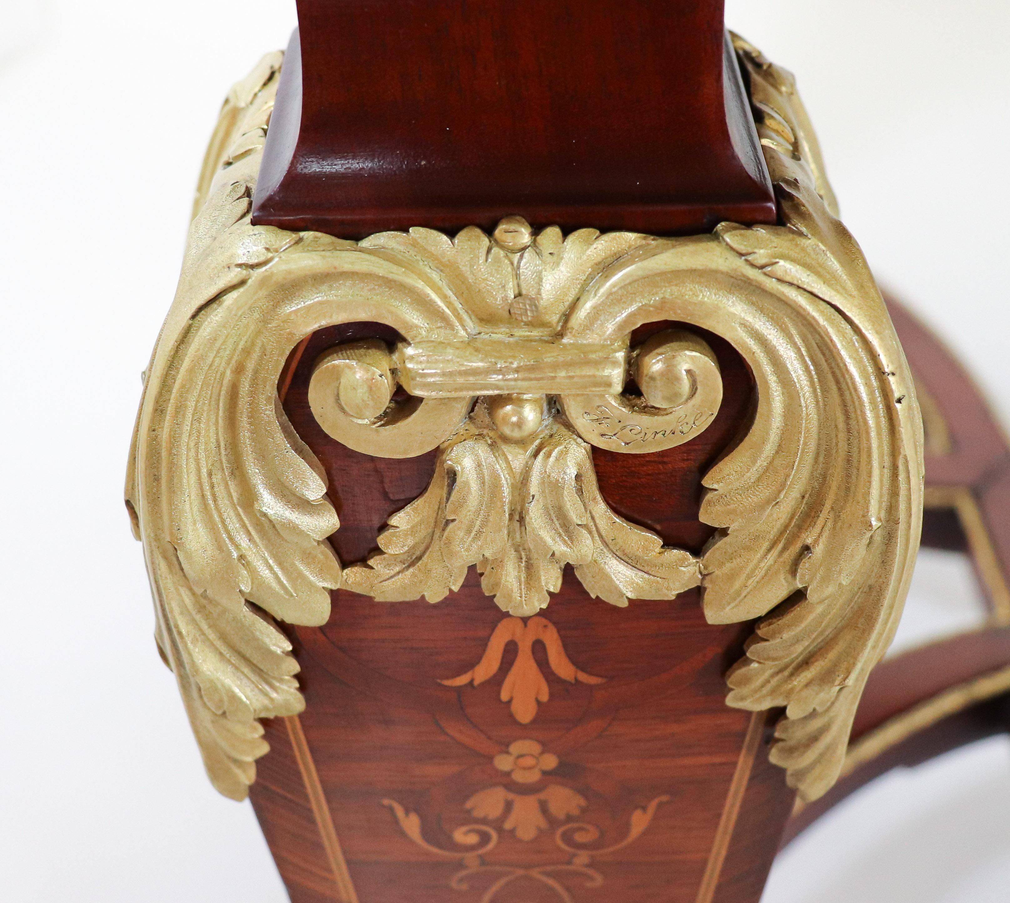 Table de bibliothèque de la fin du XIXe siècle de style Louis XIV par A Link en vente 5