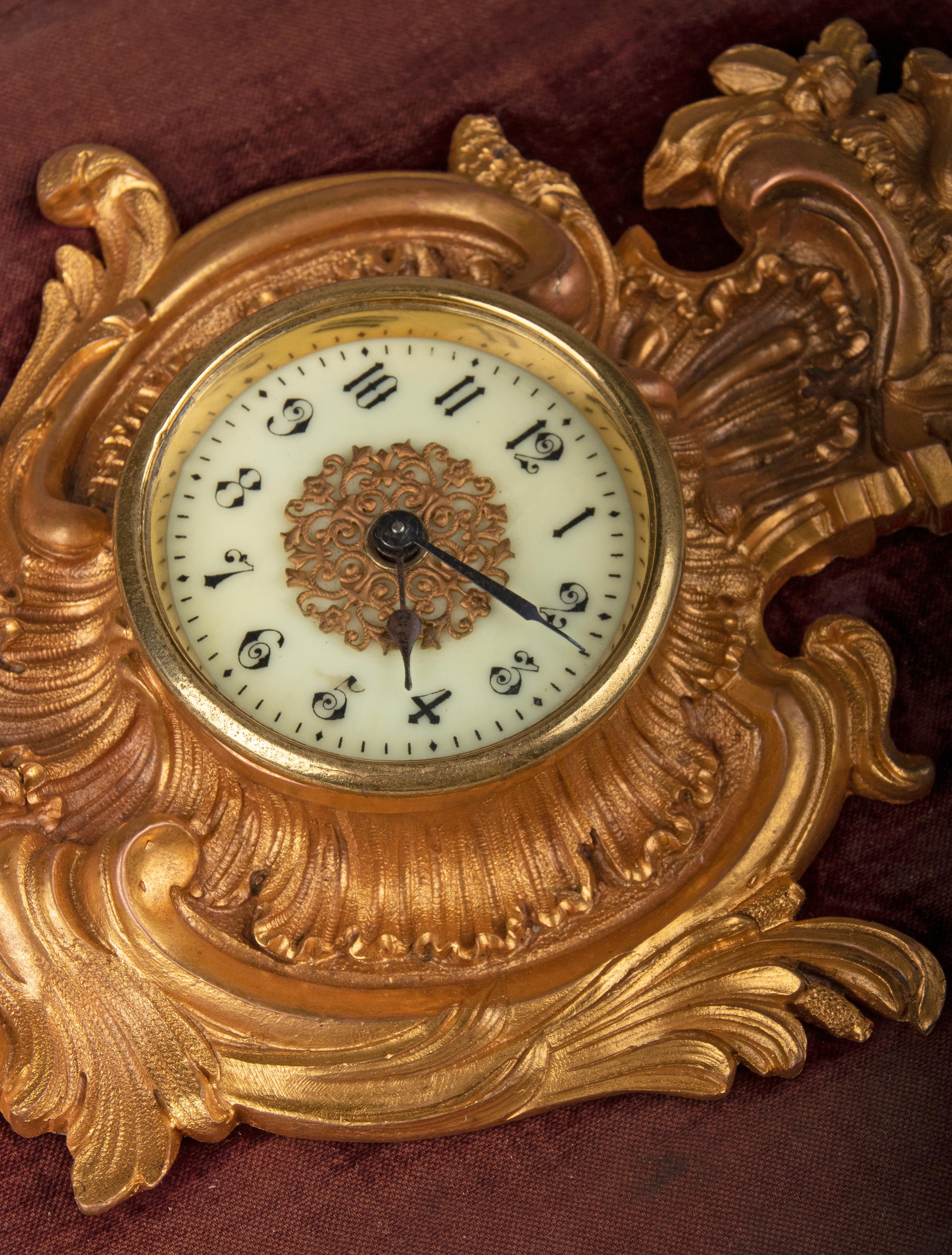 French Late 19th Century Louis XV Rococo Style Gilt Bronze Cartel Wall Clock For Sale