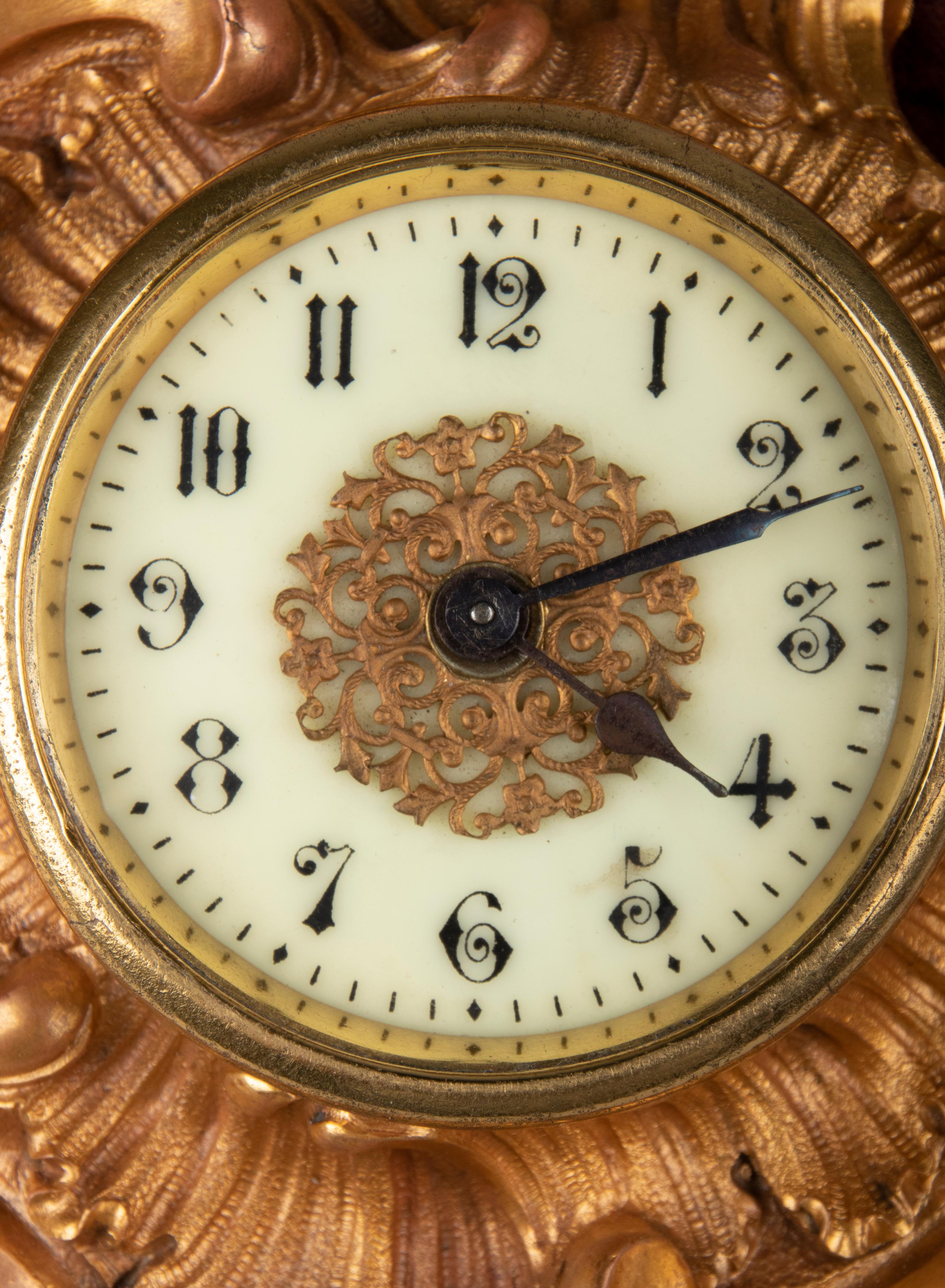 Reloj de Pared Cartel de Bronce Dorado Estilo Luis XV Rococó de Finales del Siglo XIX en venta 1